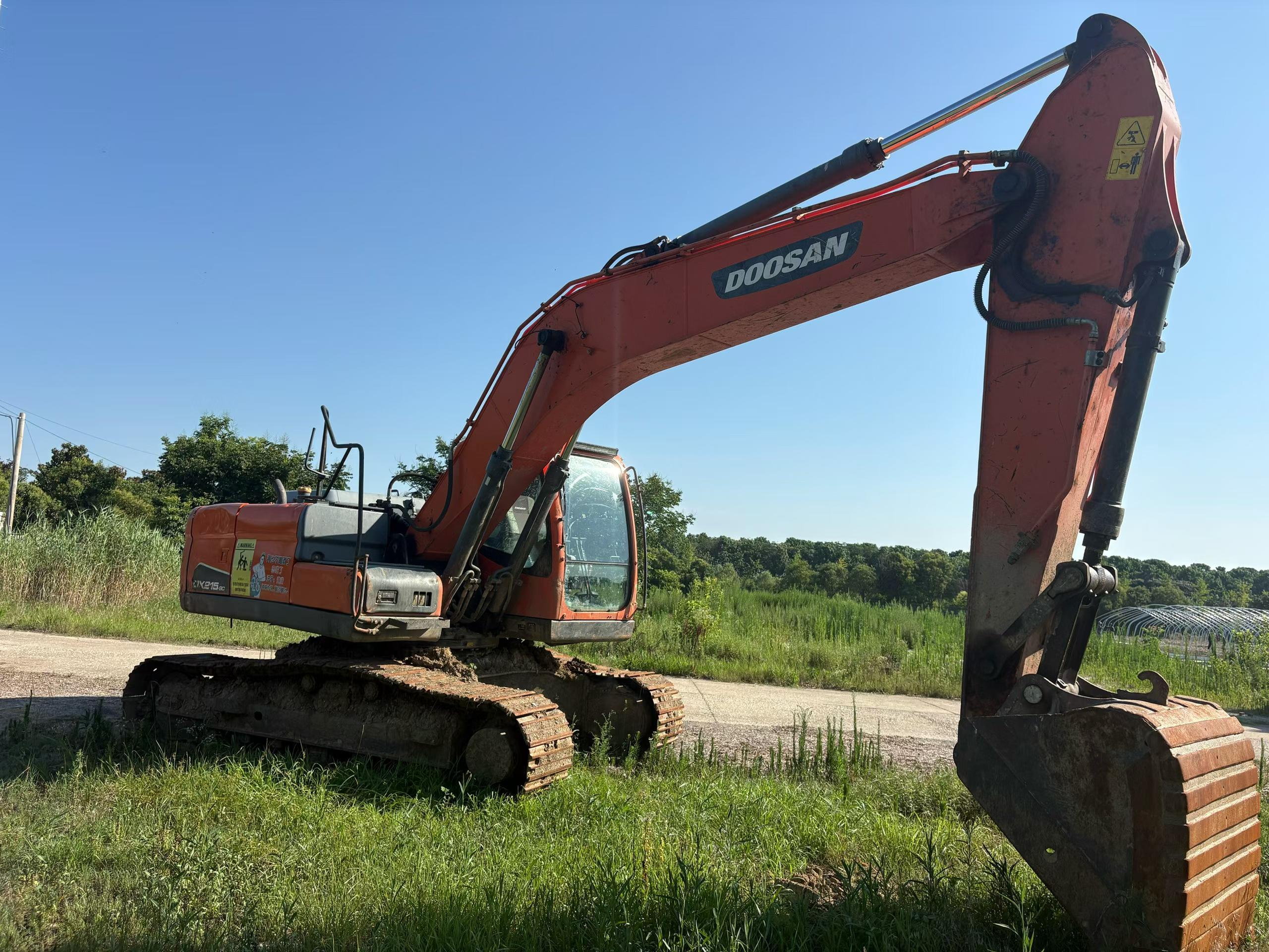 Buy Doosan DH215-9 Used Excavator / 3 Buy Doosan DH215-9 Used Excavator / 3