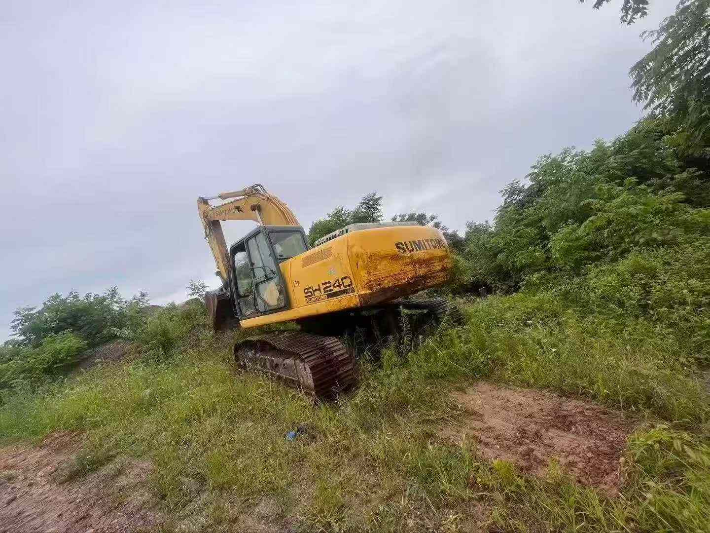 Buy Sumitomo SH240-3 Used Excavator / 1