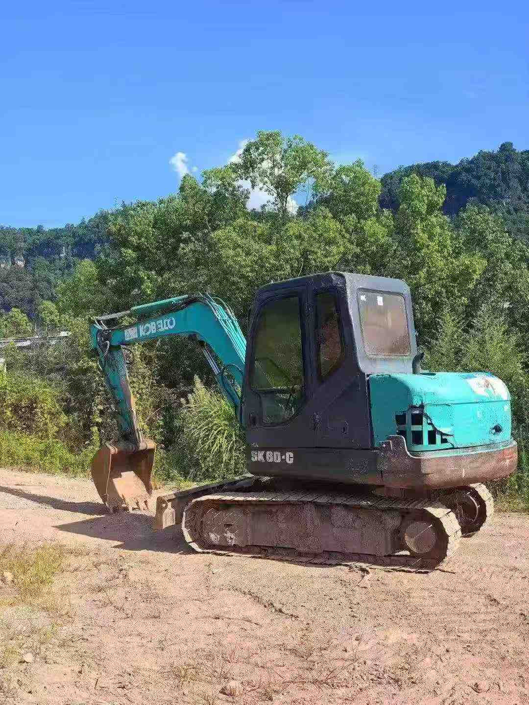 Buy Kobelco SK60 Used Excavator / 5 Buy Kobelco SK60 Used Excavator / 5