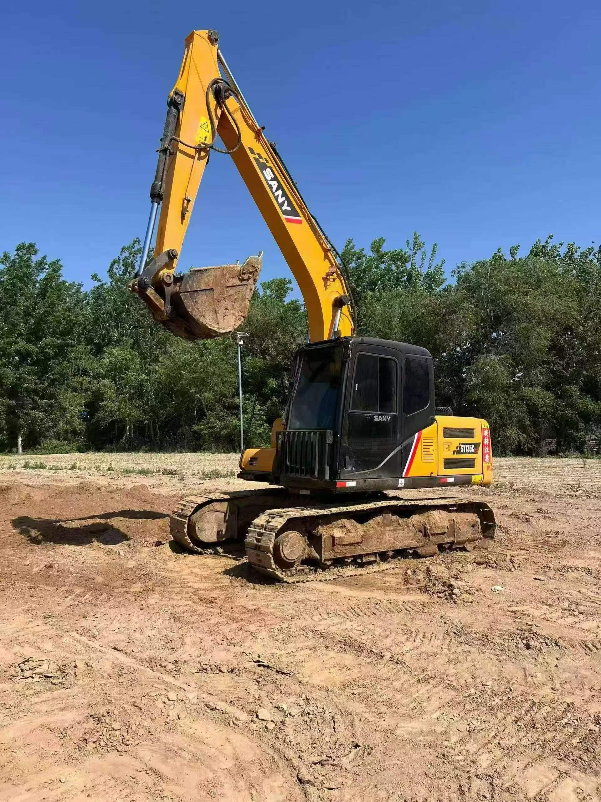 Buy Sany SY135 Used Excavator / 1