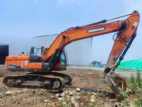 شراء حفارة Doosan DH215-7 مستعملة / 2 شراء حفارة Doosan DH215-7 مستعملة / 2