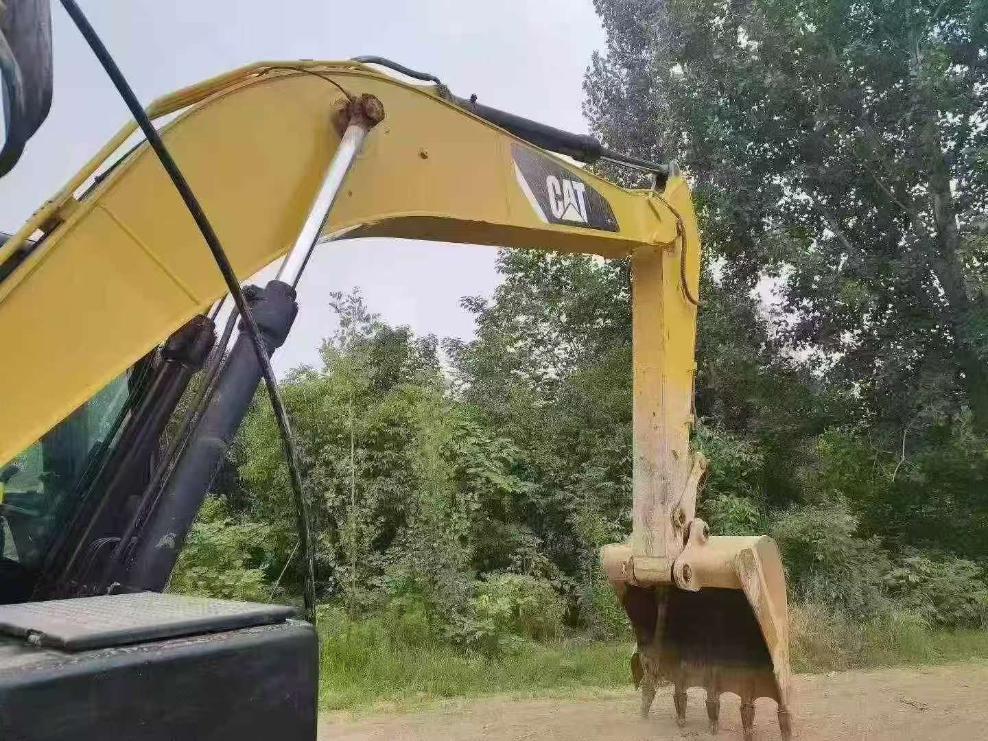 Buy Caterpillar 320D Used Excavator / 8 Buy Caterpillar 320D Used Excavator / 8