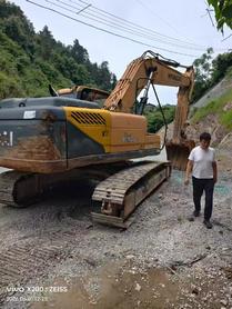 Buy Hyundai R275LC-9T Used Excavator / 2 Buy Hyundai R275LC-9T Used Excavator / 2
