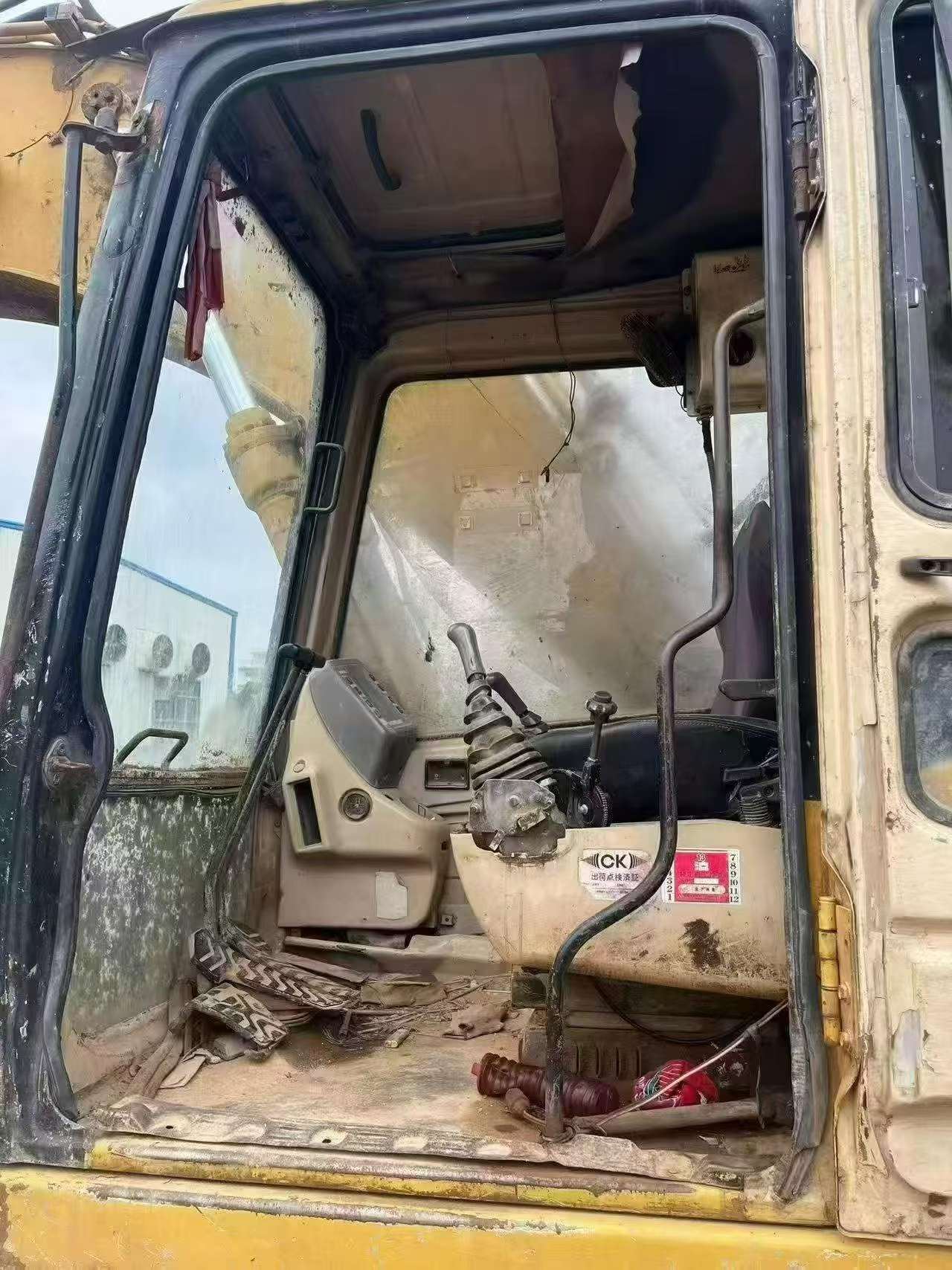 Buy Caterpillar 320B Used Excavator / 7 Buy Caterpillar 320B Used Excavator / 7