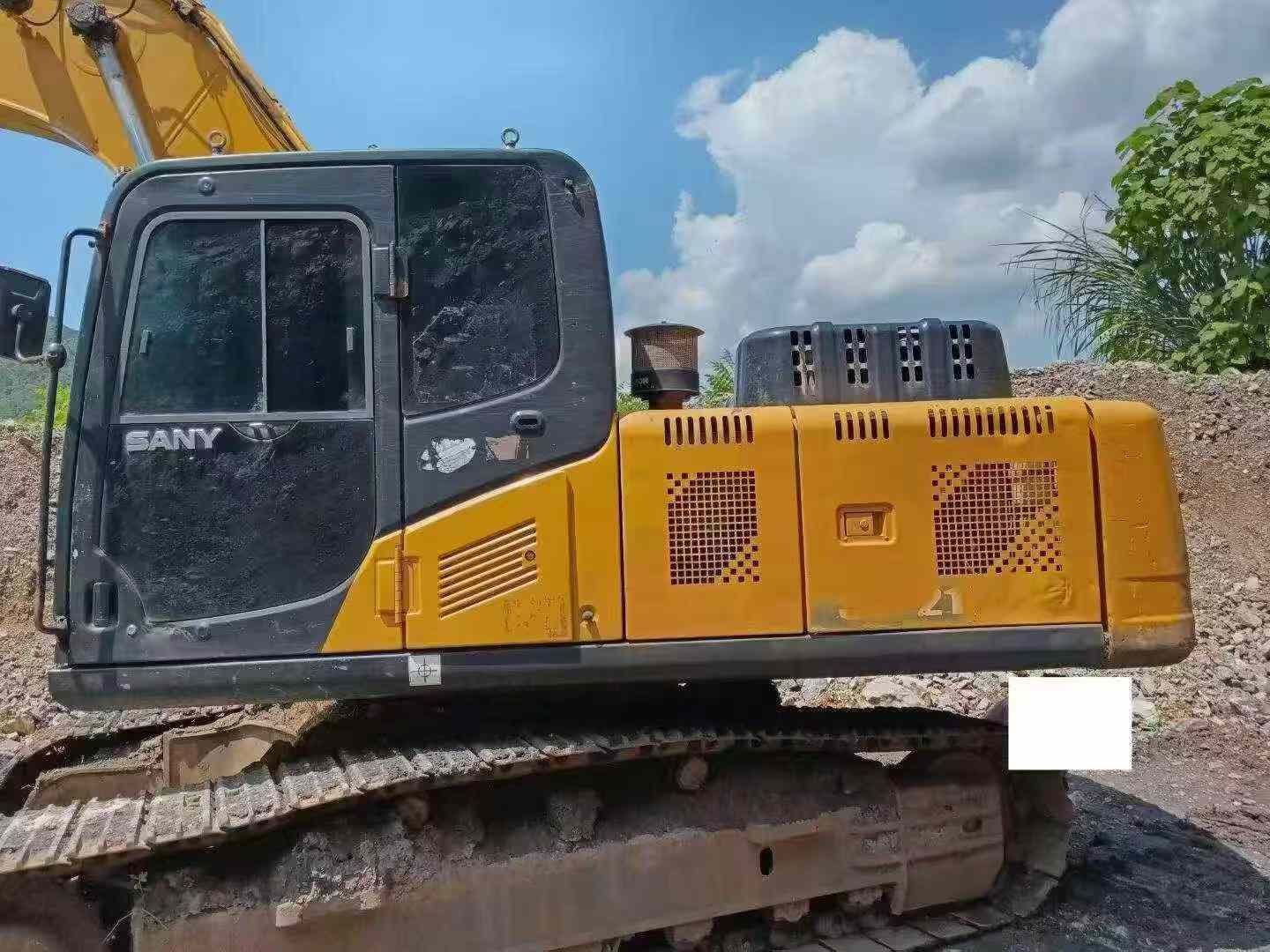 Buy Sany SY205C Used Excavator / 2 Buy Sany SY205C Used Excavator / 2