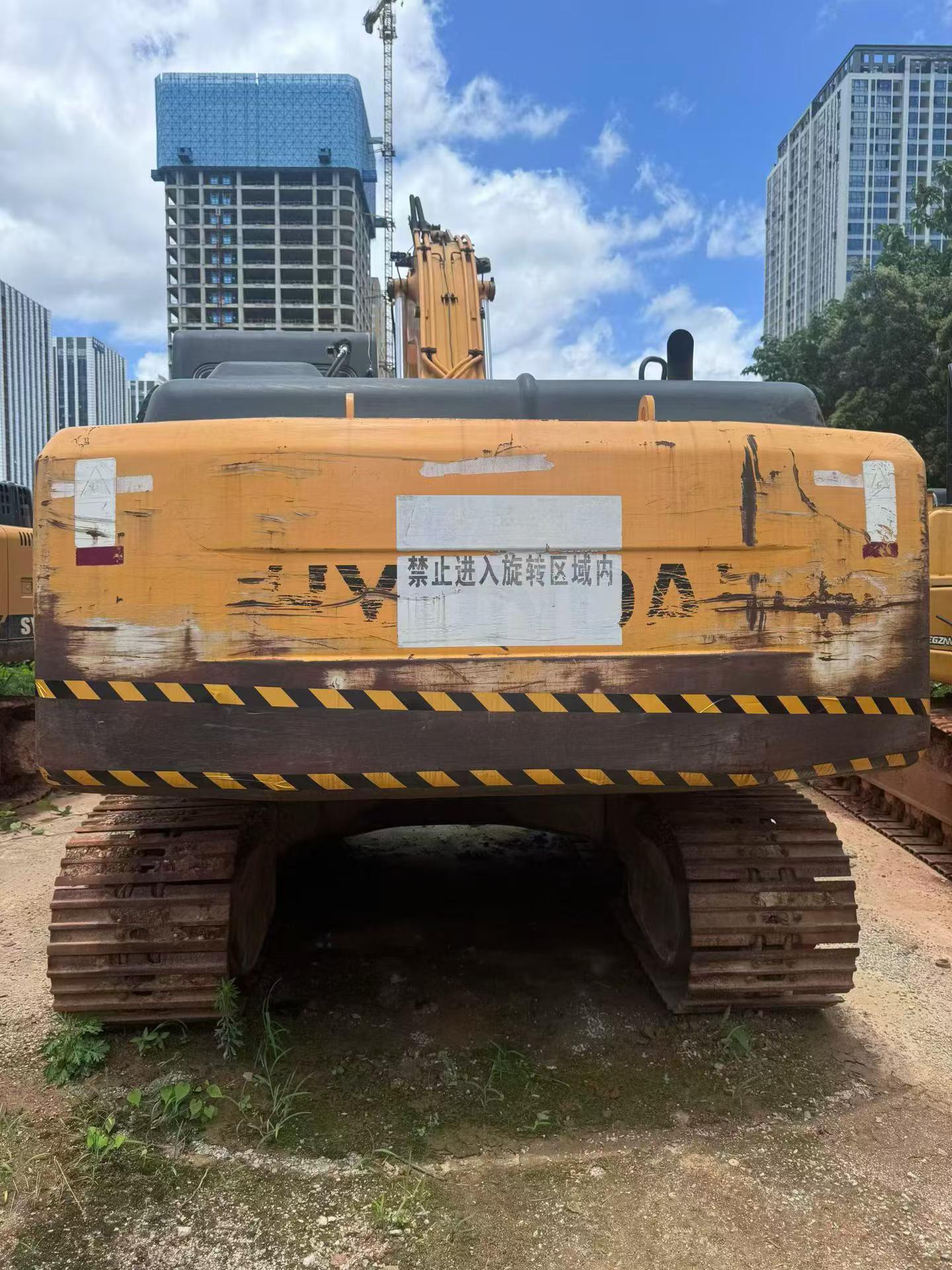 Buy Hyundai R215-7 Used Excavator / 3 Buy Hyundai R215-7 Used Excavator / 3