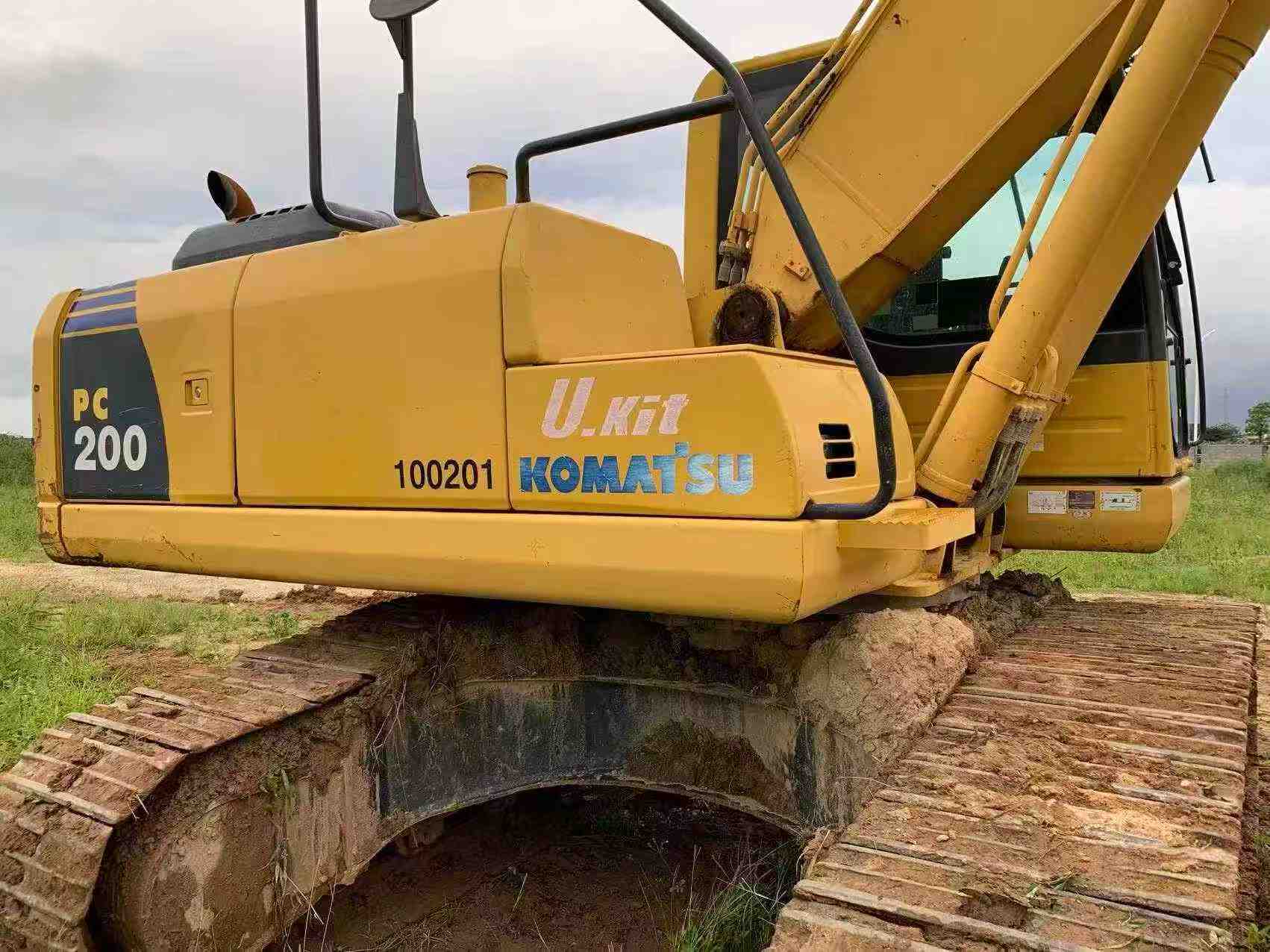 Buy Komatsu PC200-8N1 Used Excavator / 4 Buy Komatsu PC200-8N1 Used Excavator / 4