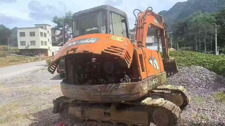 Buy Doosan DH55 Used Excavator / 1