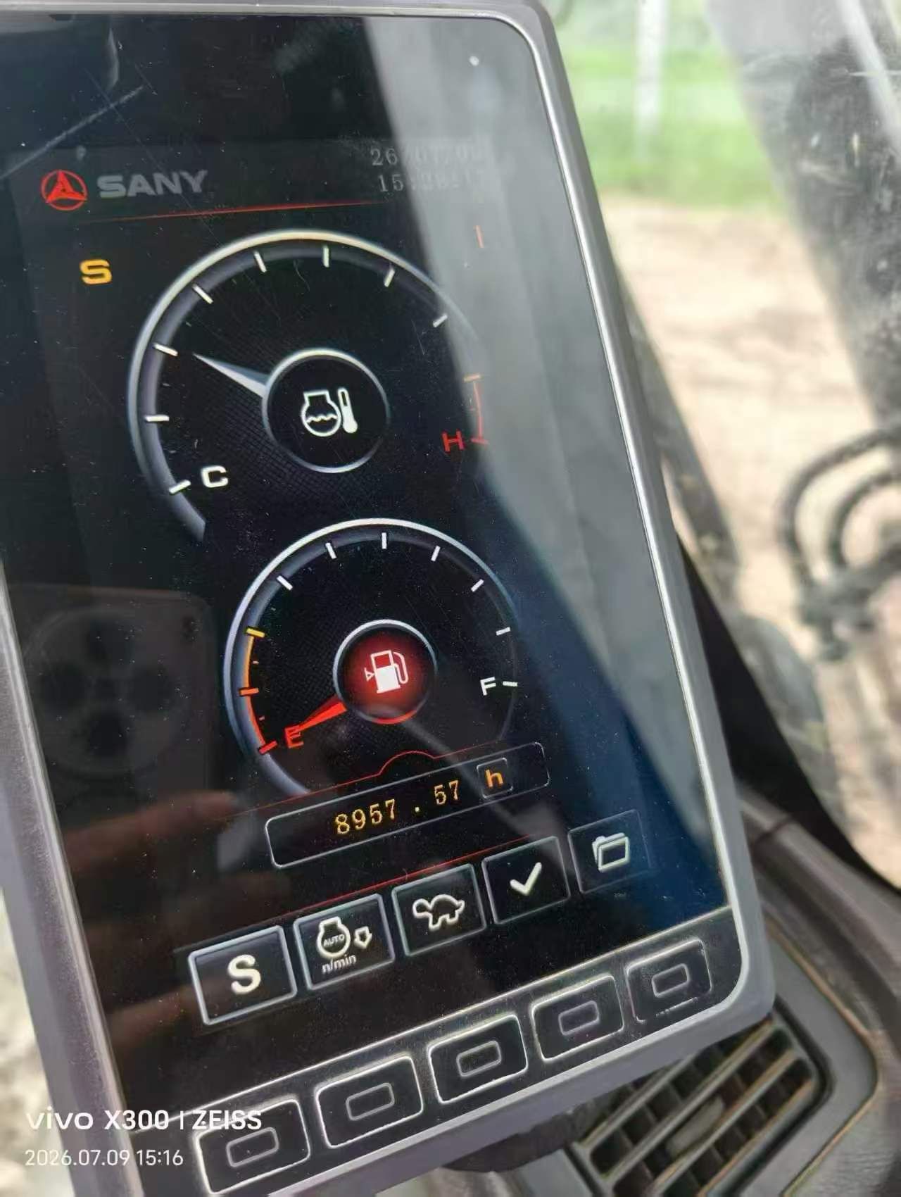Buy Sany SY245H Used Excavator / 6 Buy Sany SY245H Used Excavator / 6