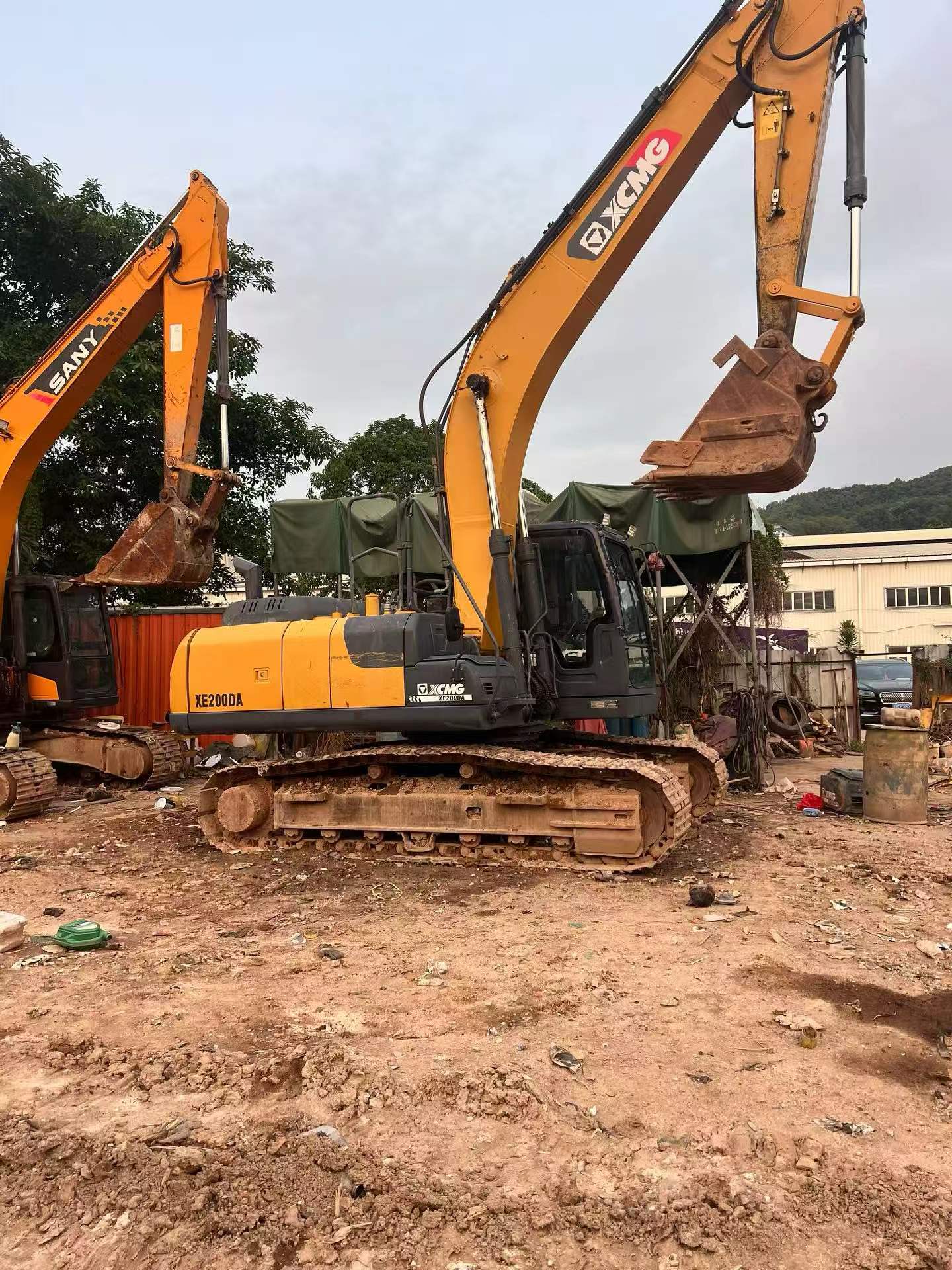 Buy XCMG XE200 Used Excavator / 2 Buy XCMG XE200 Used Excavator / 2