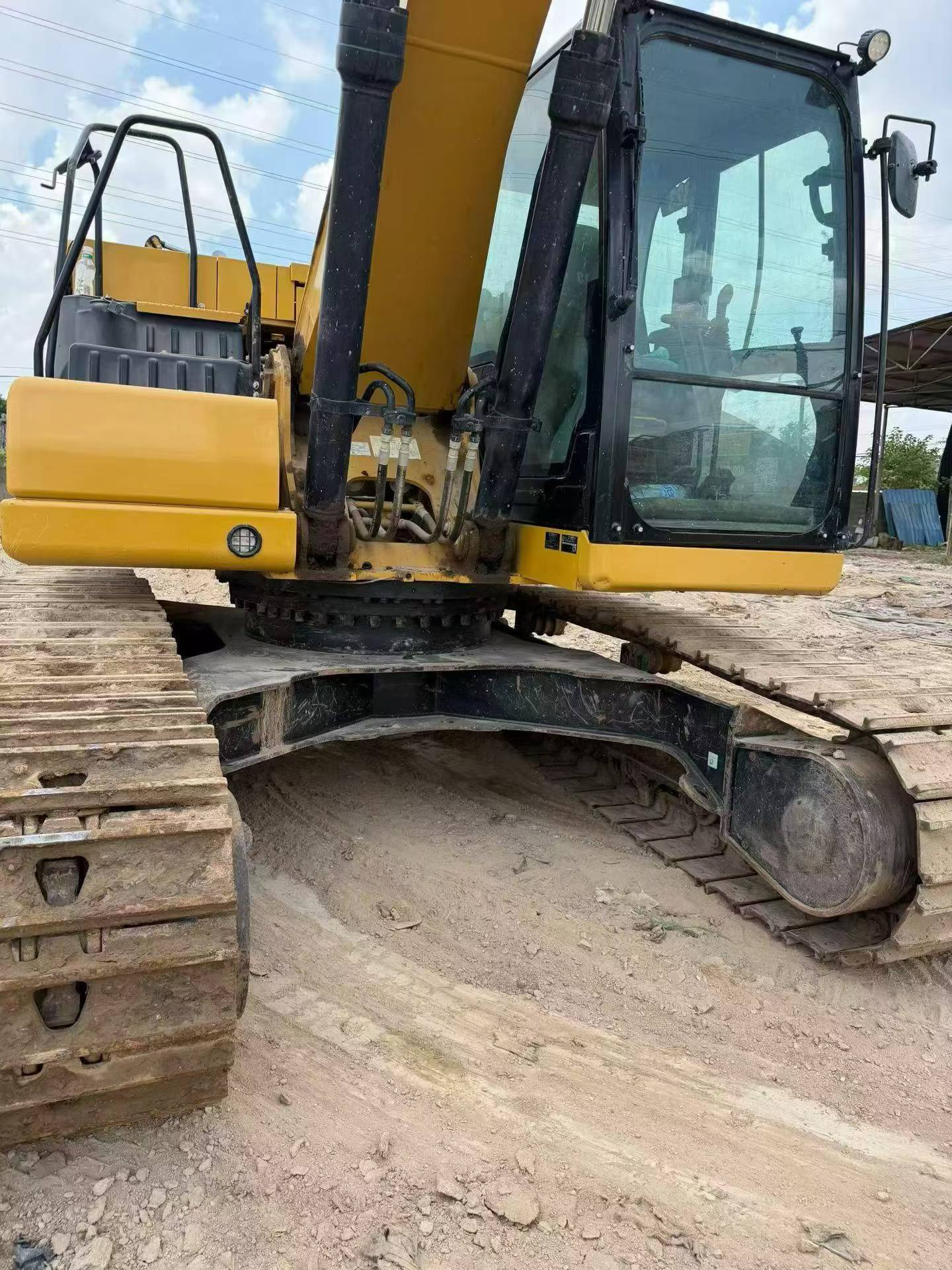 Buy Caterpillar 323 Used Excavator / 3 Buy Caterpillar 323 Used Excavator / 3