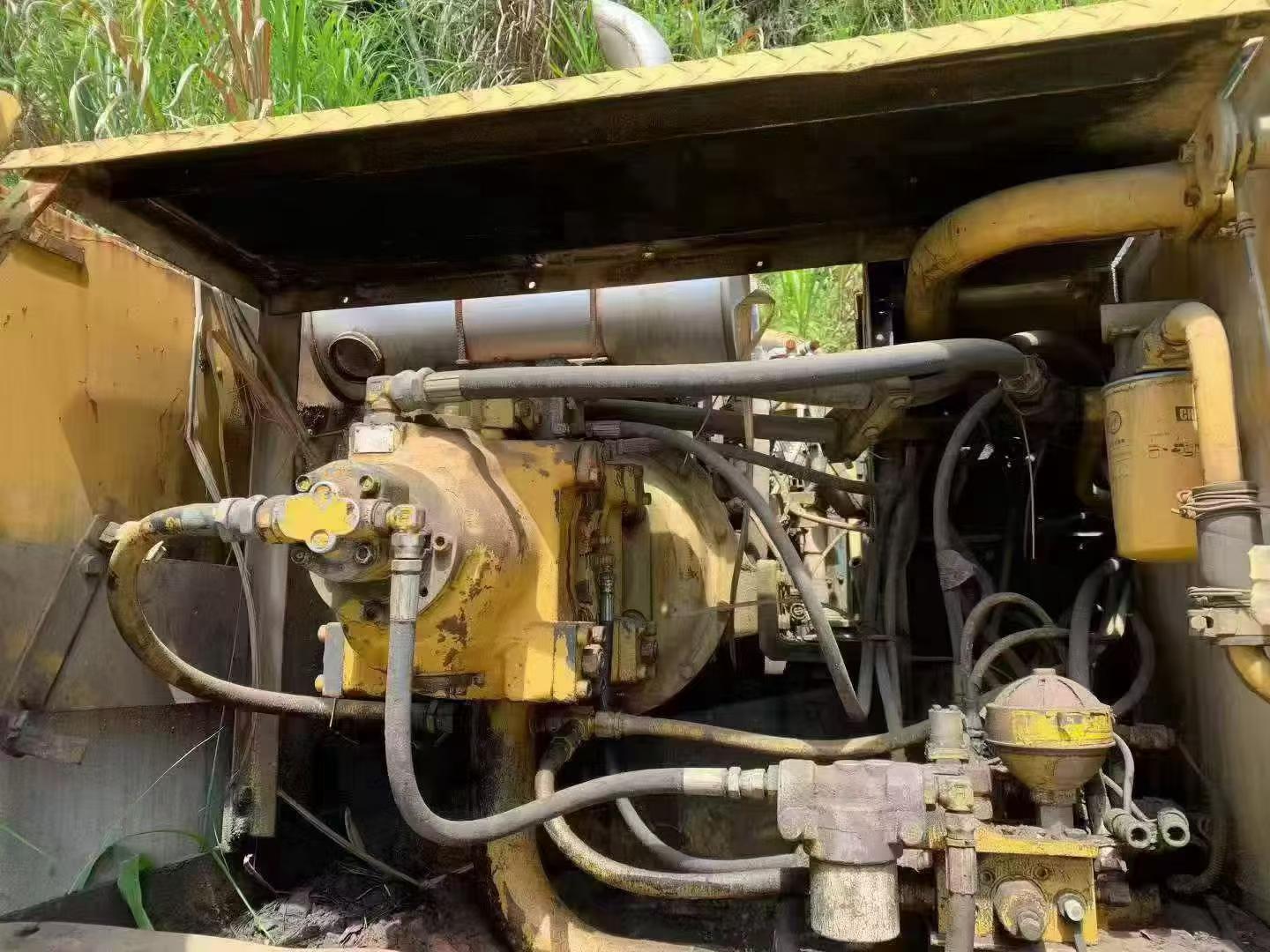 Buy Caterpillar Used Excavator / 2 Buy Caterpillar Used Excavator / 2