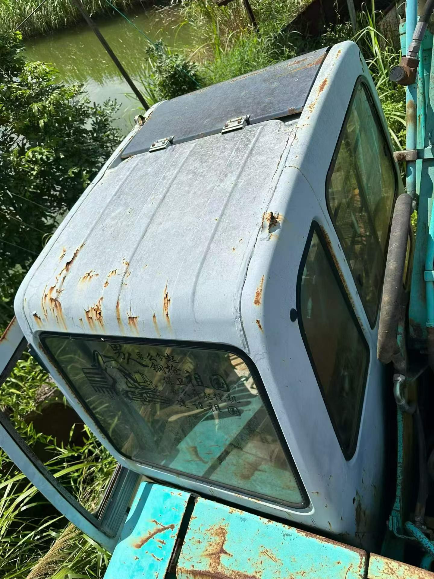Buy Kobelco SK200-5.5 Used Excavator / 9 Buy Kobelco SK200-5.5 Used Excavator / 9
