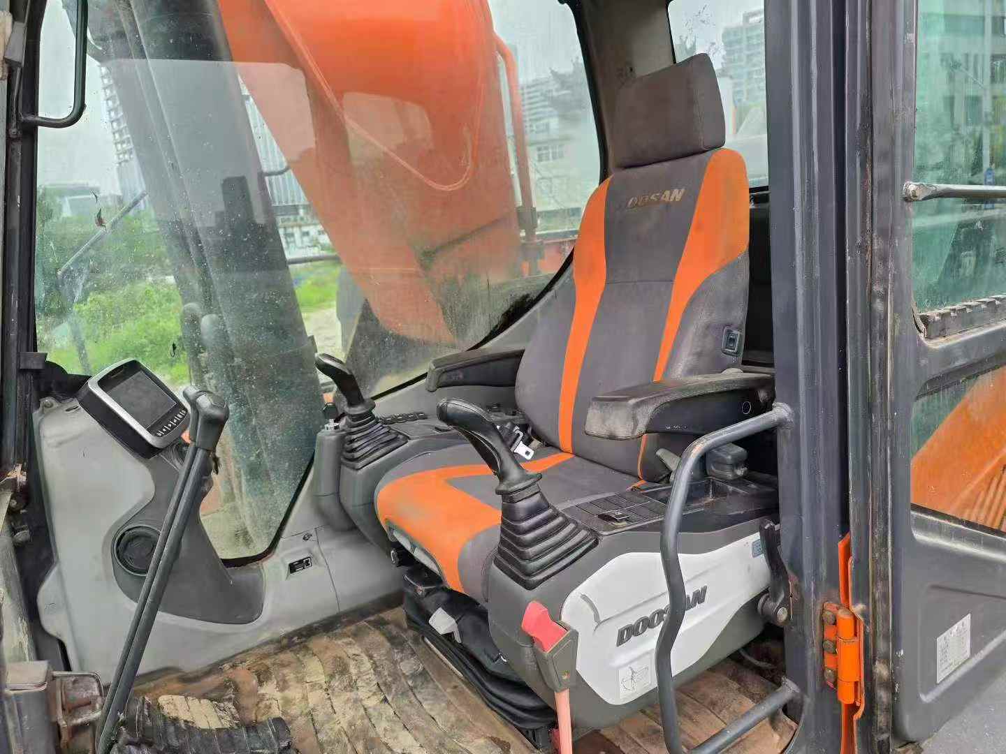 Buy Doosan DX380 Used Excavator / 3 Buy Doosan DX380 Used Excavator / 3