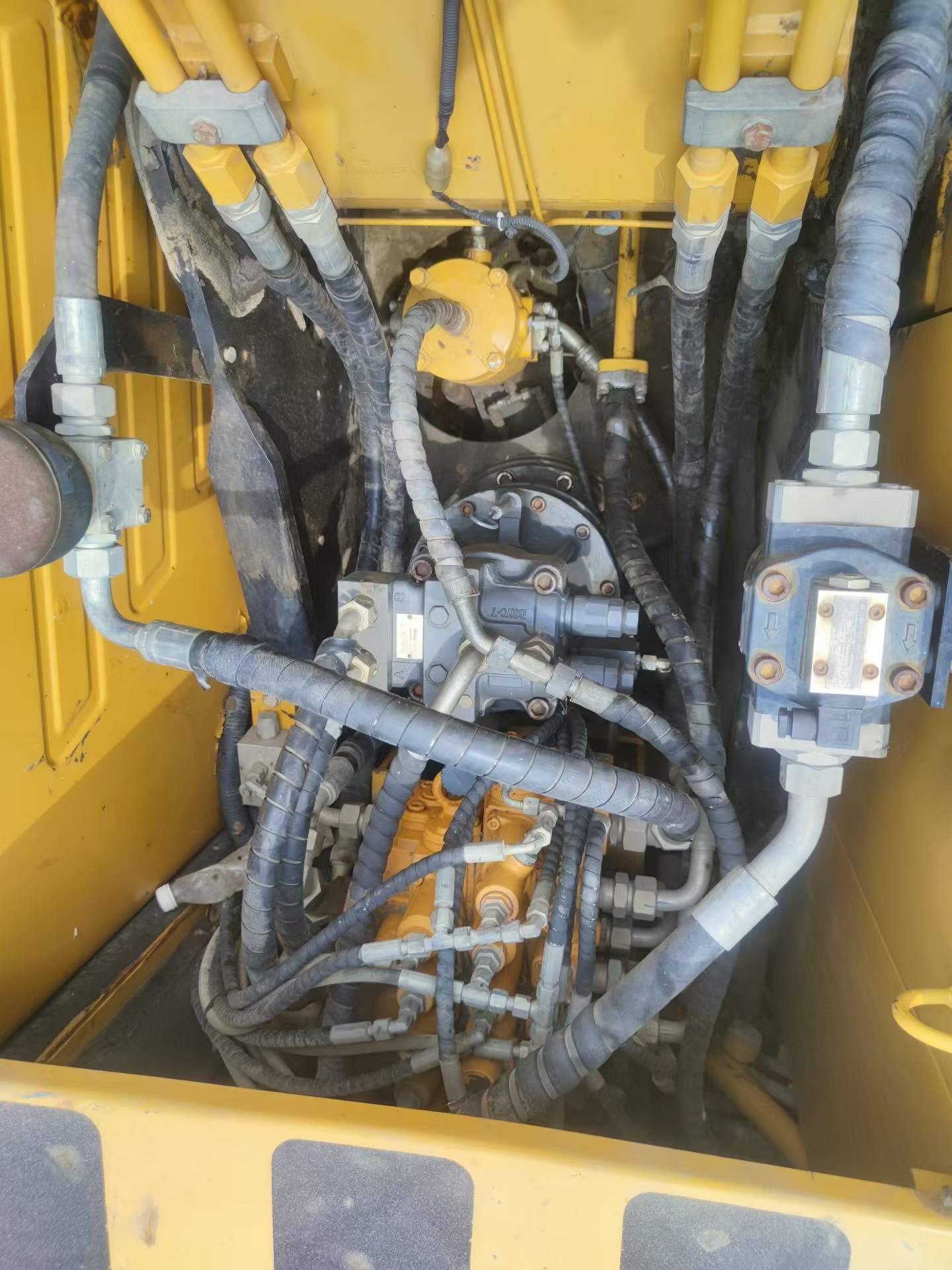 Buy Sany SY135 Used Excavator / 3 Buy Sany SY135 Used Excavator / 3