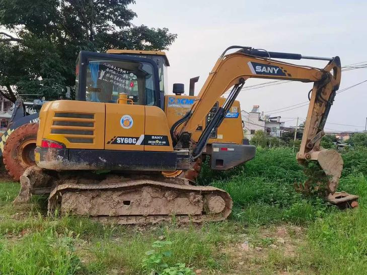 Buy Sany SY60 Used Excavator / 1