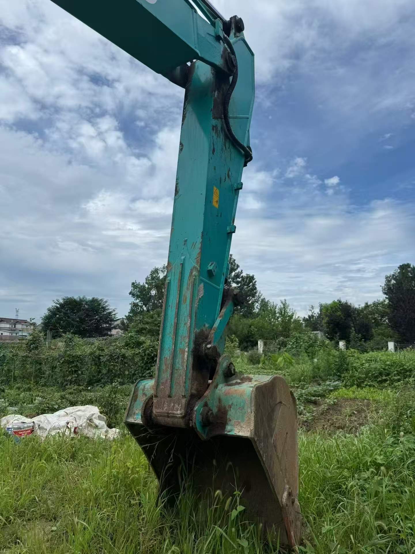 Buy Kobelco SK200-10 Used Excavator / 2 Buy Kobelco SK200-10 Used Excavator / 2
