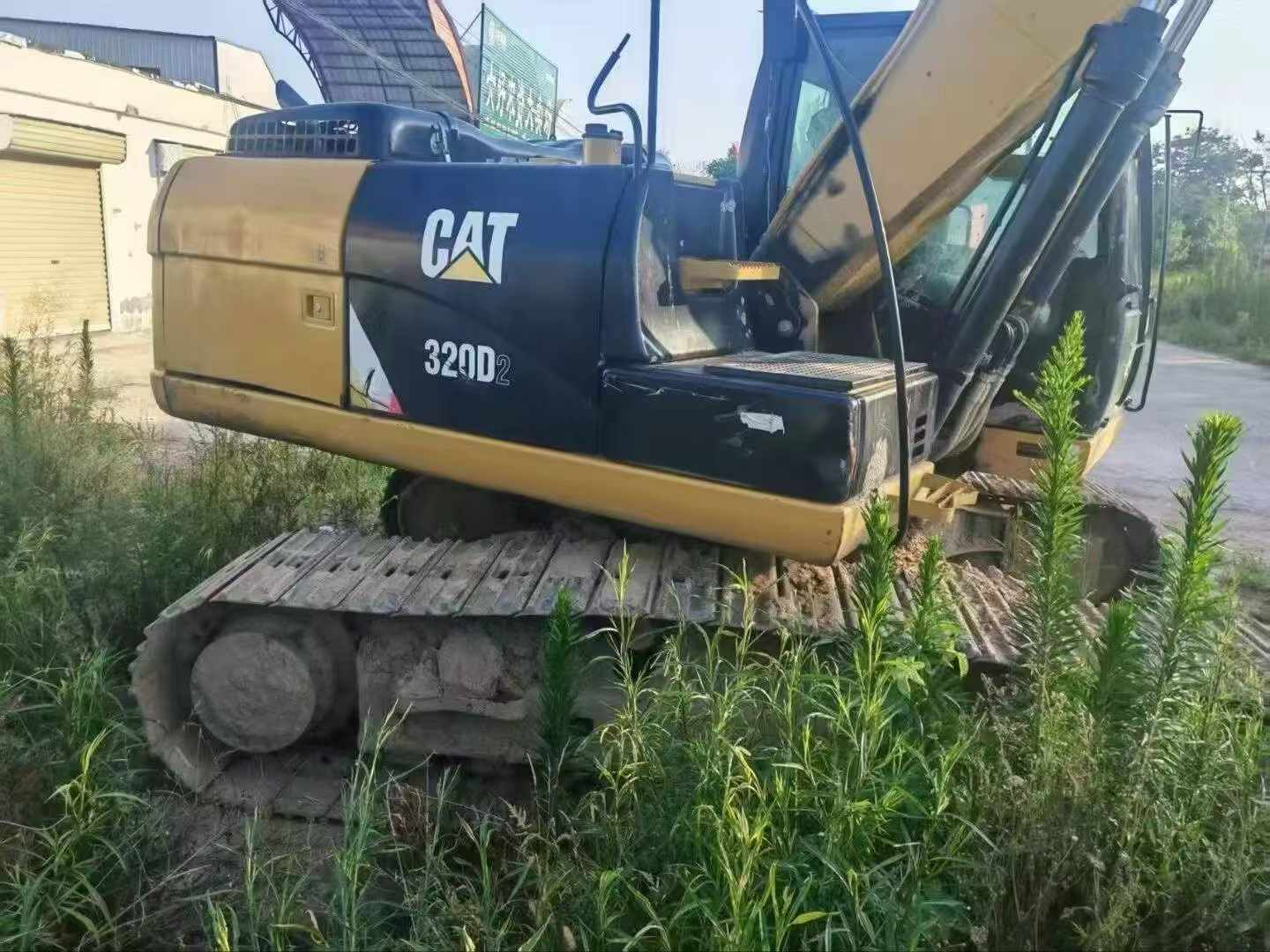 Buy Caterpillar 320D Used Excavator / 2 Buy Caterpillar 320D Used Excavator / 2