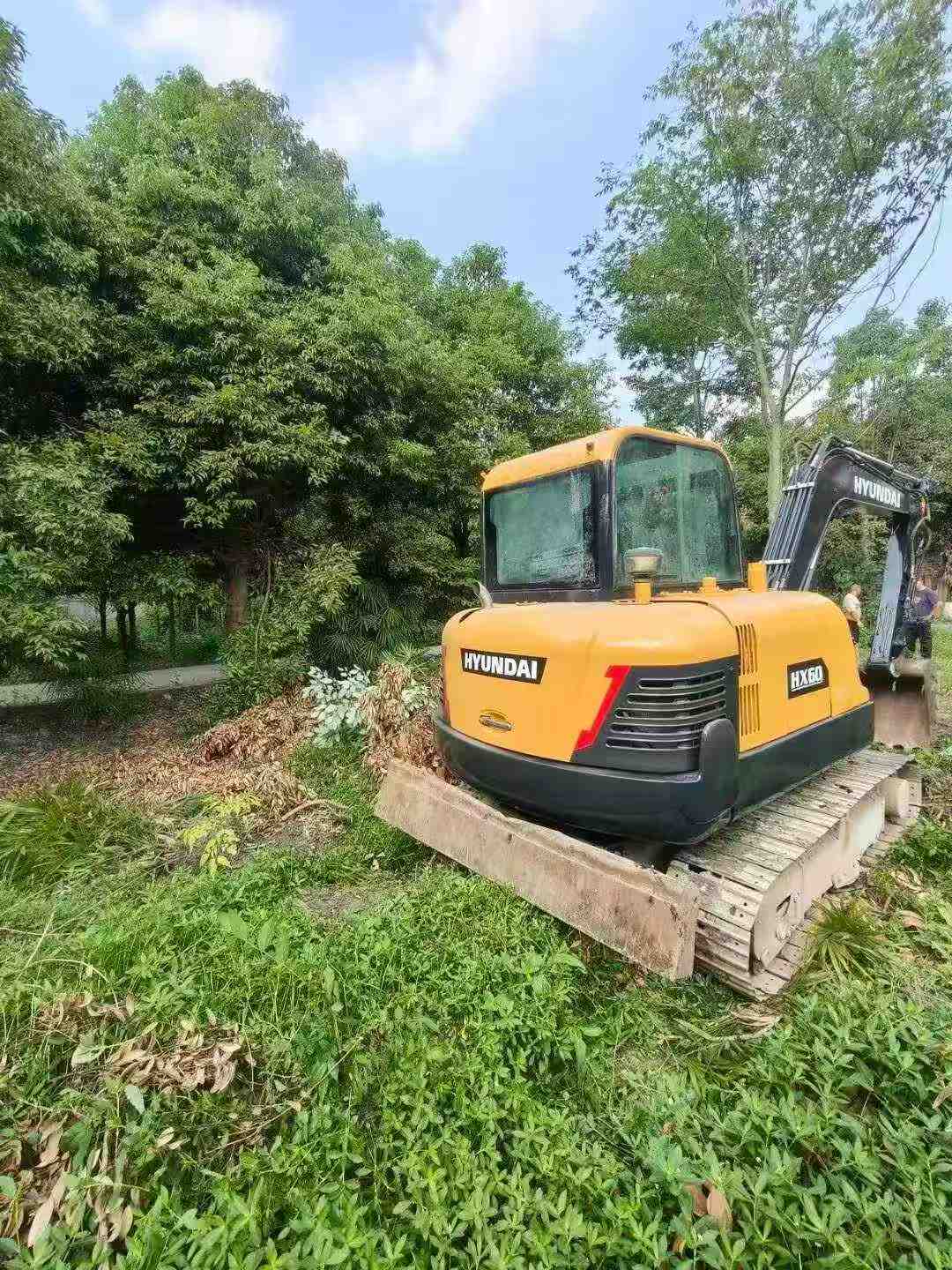 Buy Hyundai HX60 Used Excavator / 7 Buy Hyundai HX60 Used Excavator / 7