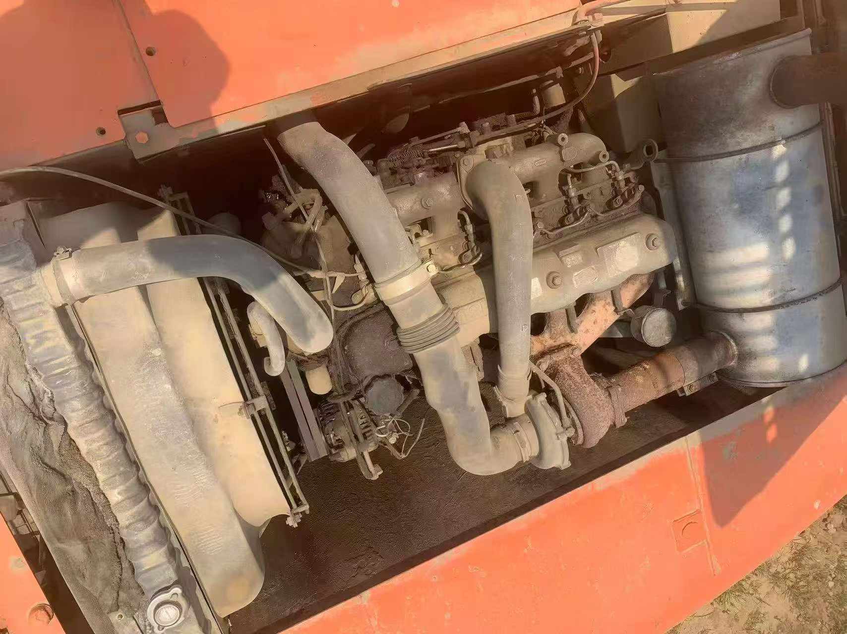 Buy Hitachi EX200-5 Used Excavator / 2 Buy Hitachi EX200-5 Used Excavator / 2