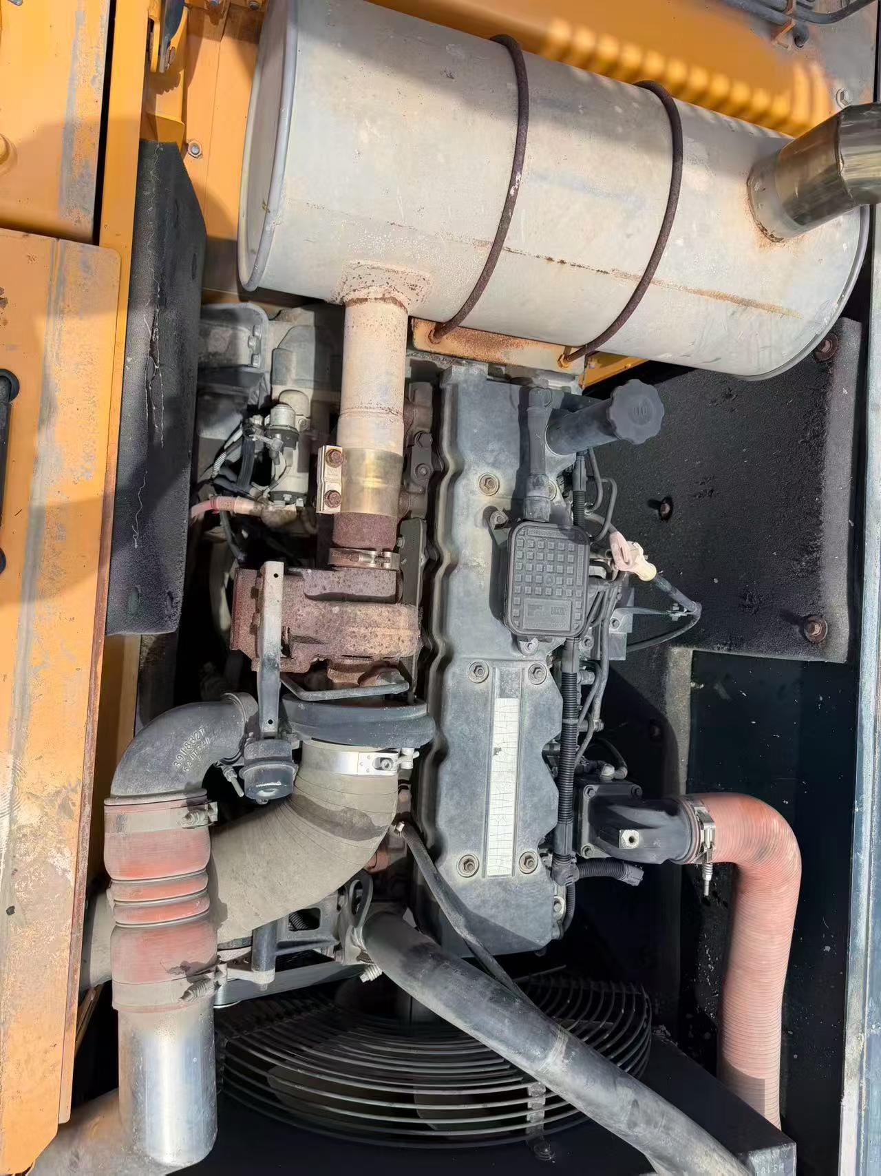 Buy Hyundai R215-7 Used Excavator / 4 Buy Hyundai R215-7 Used Excavator / 4
