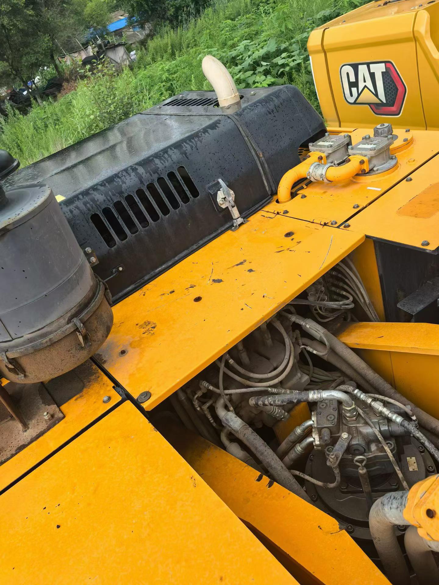 Buy Kato HD1430 Used Excavator / 5 Buy Kato HD1430 Used Excavator / 5