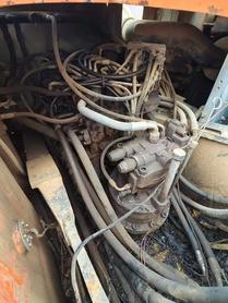 Buy Hitachi EX200-3 Used Excavator / 2 Buy Hitachi EX200-3 Used Excavator / 2