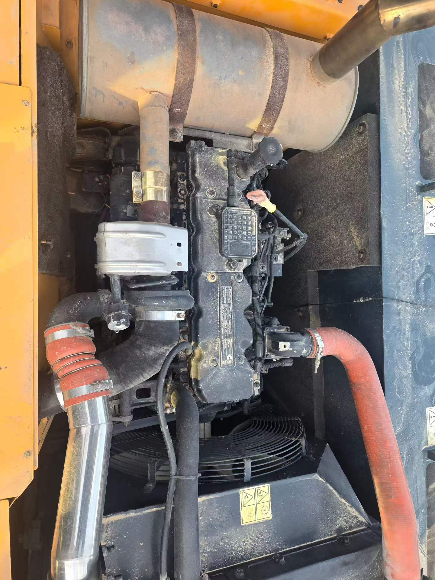 Buy Hyundai R215VS Used Excavator / 7