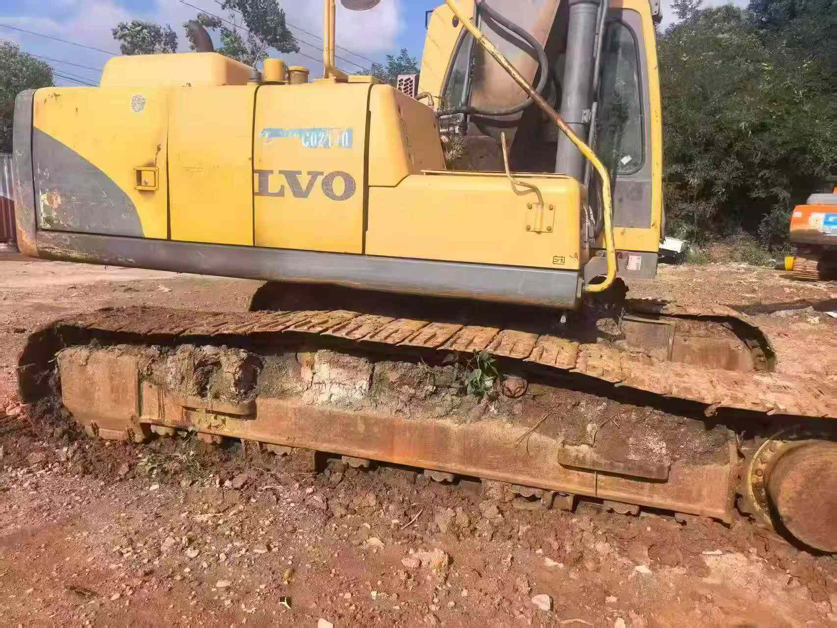 Buy Volvo EC210B Used Excavator / 3 Buy Volvo EC210B Used Excavator / 3
