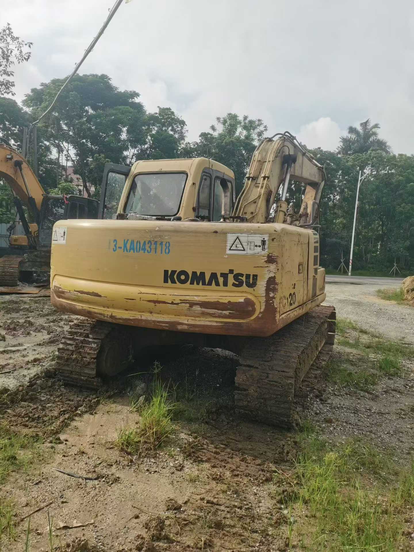 Buy Komatsu PC120-6 Used Excavator / 2