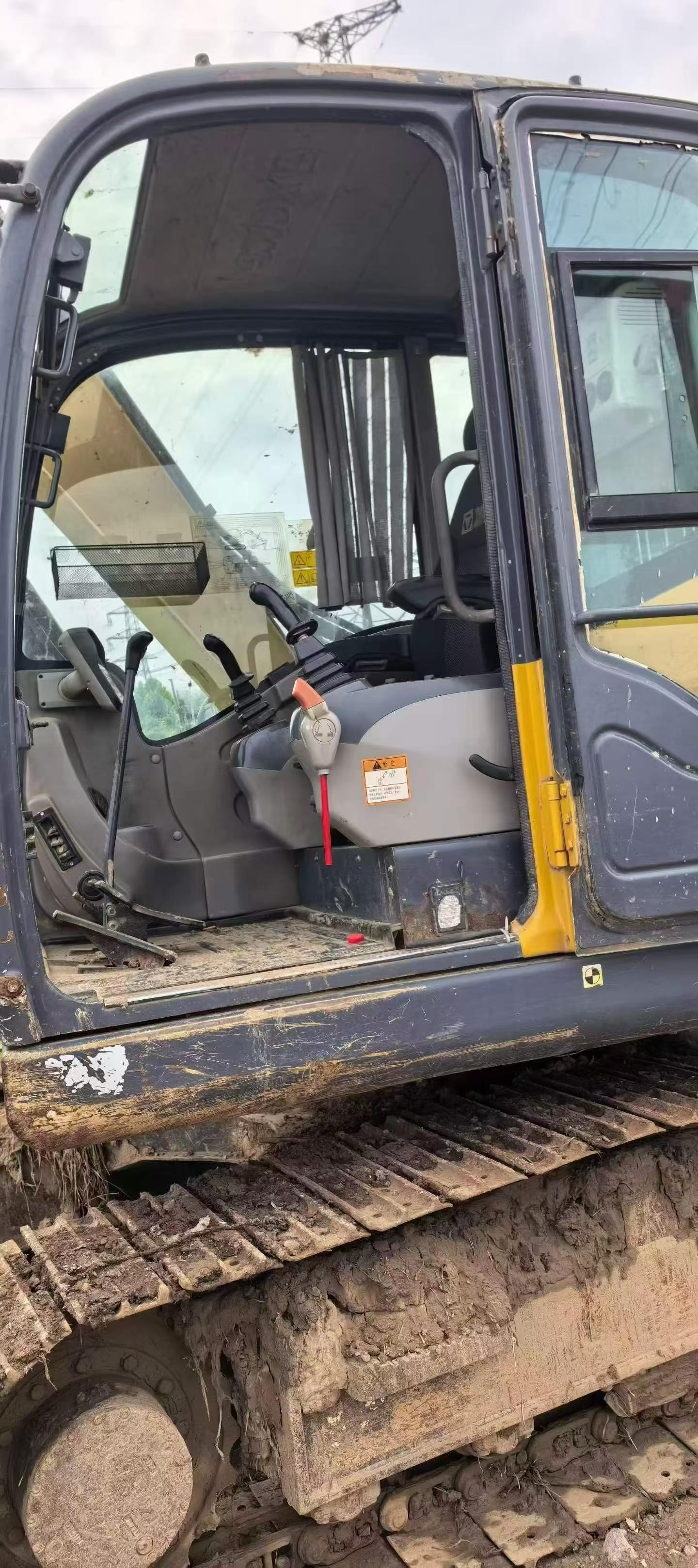 Buy XCMG XE75C Used Excavator / 2 Buy XCMG XE75C Used Excavator / 2