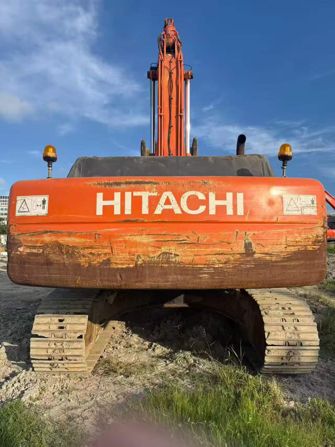 Compre Escavadeira Hitachi ZX350LC-3 Usada / 6