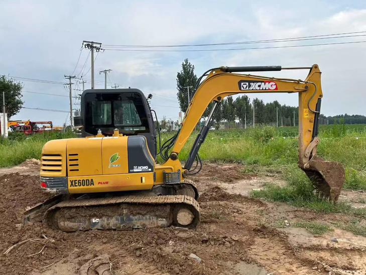 Buy XCMG XE60 Used Excavator / 1