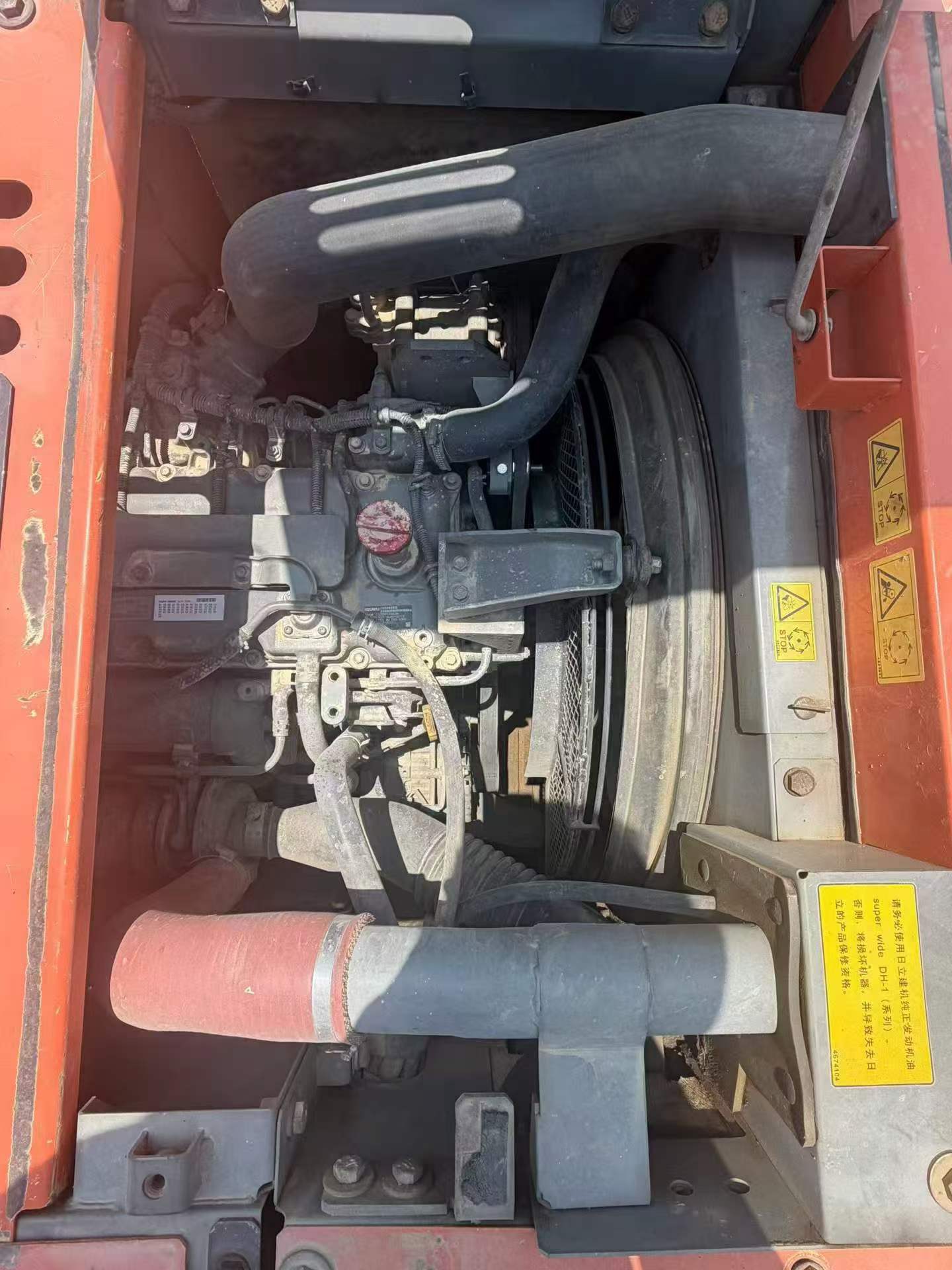 Compre Excavadora Hitachi ZX130-5A Usada / 5