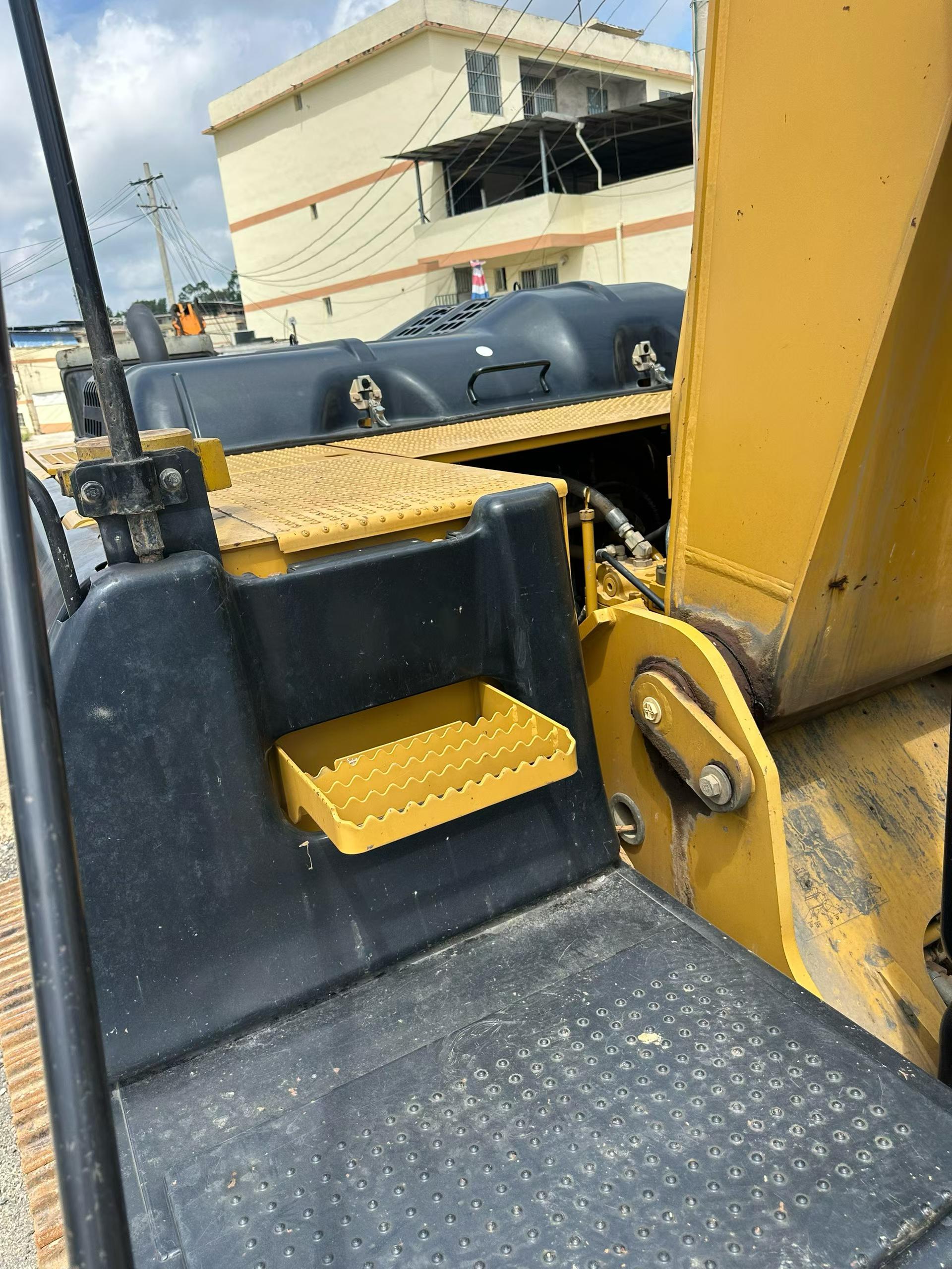 Buy Caterpillar 326DL Used Excavator / 7 Buy Caterpillar 326DL Used Excavator / 7