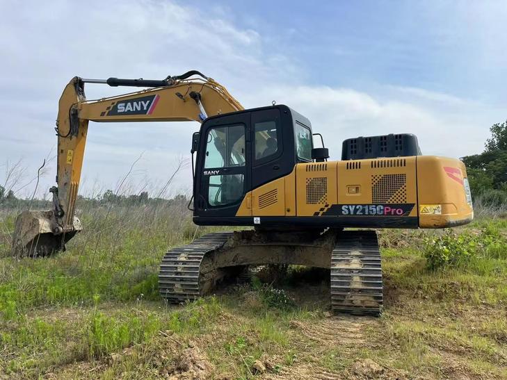 Buy Sany SY215C-8 Used Excavator / 1