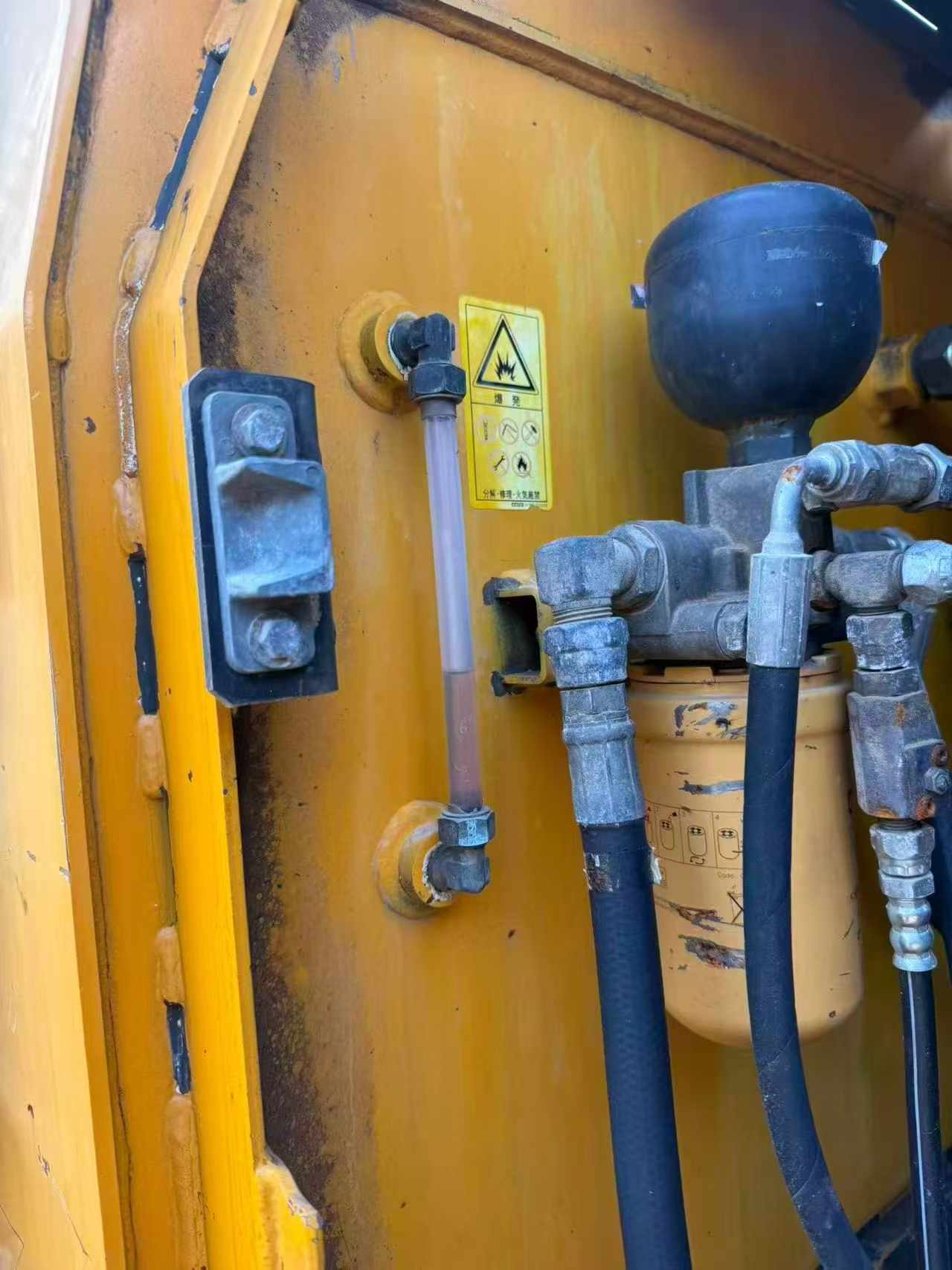 Buy Kato HD820V Used Excavator / 9 Buy Kato HD820V Used Excavator / 9