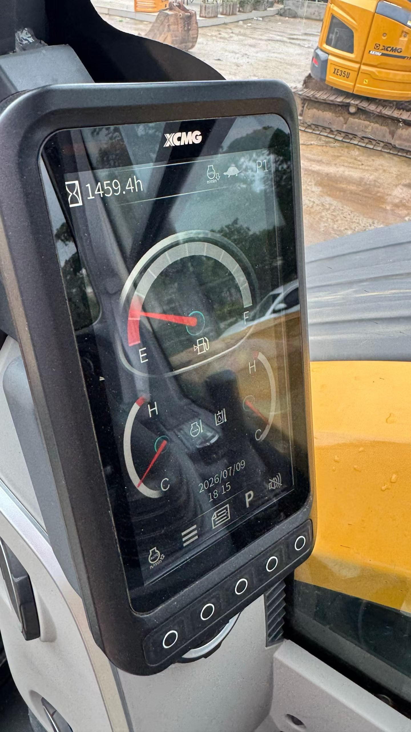 شراء حفارة XCMG XE55D مستعملة / 6