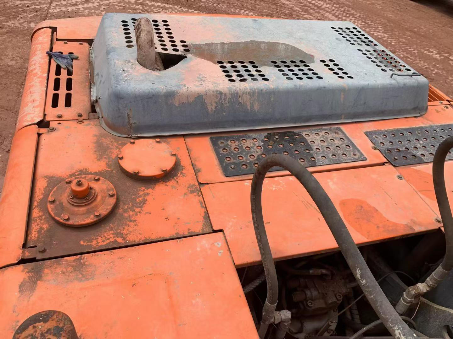 Buy Hitachi ZX240-3G Used Excavator / 5