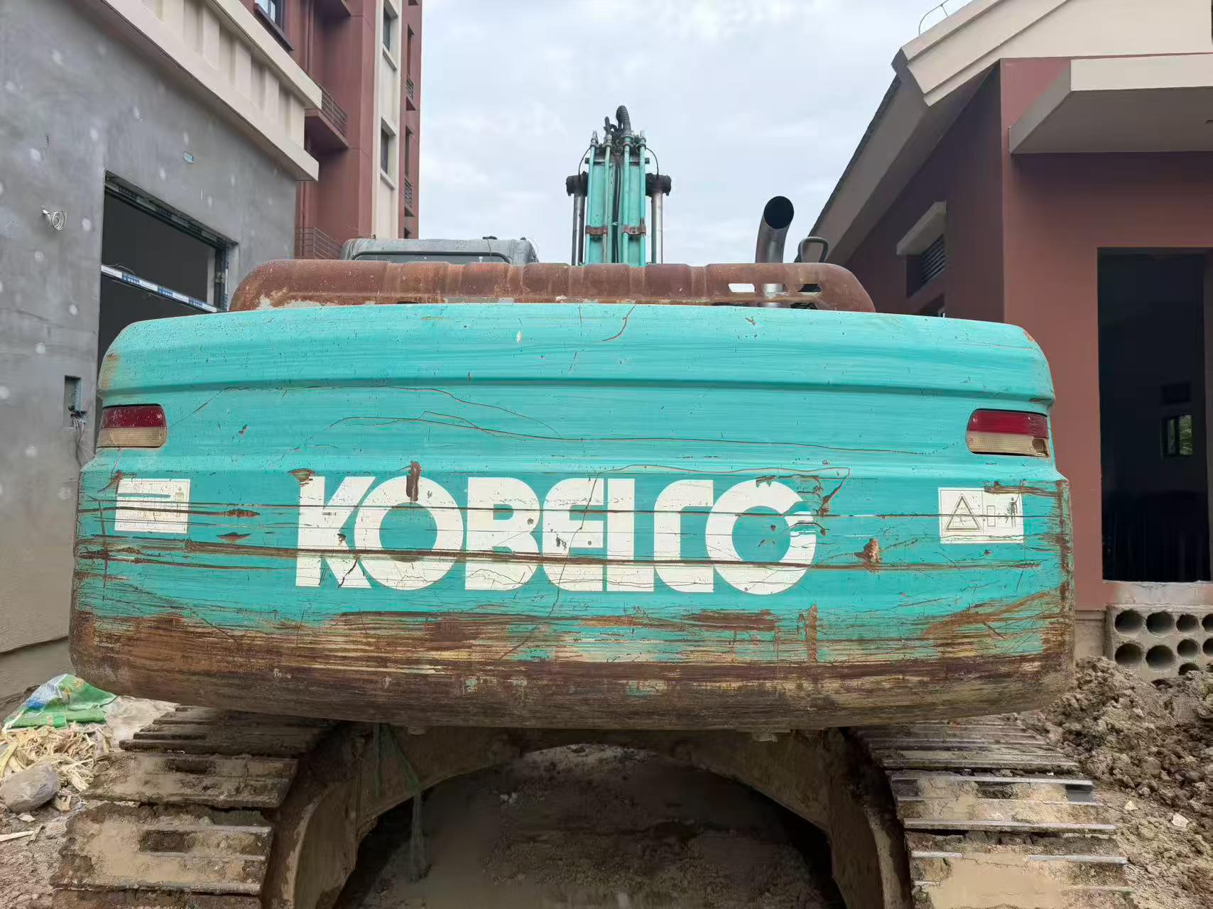 Buy Kobelco SK210 Used Excavator / 1