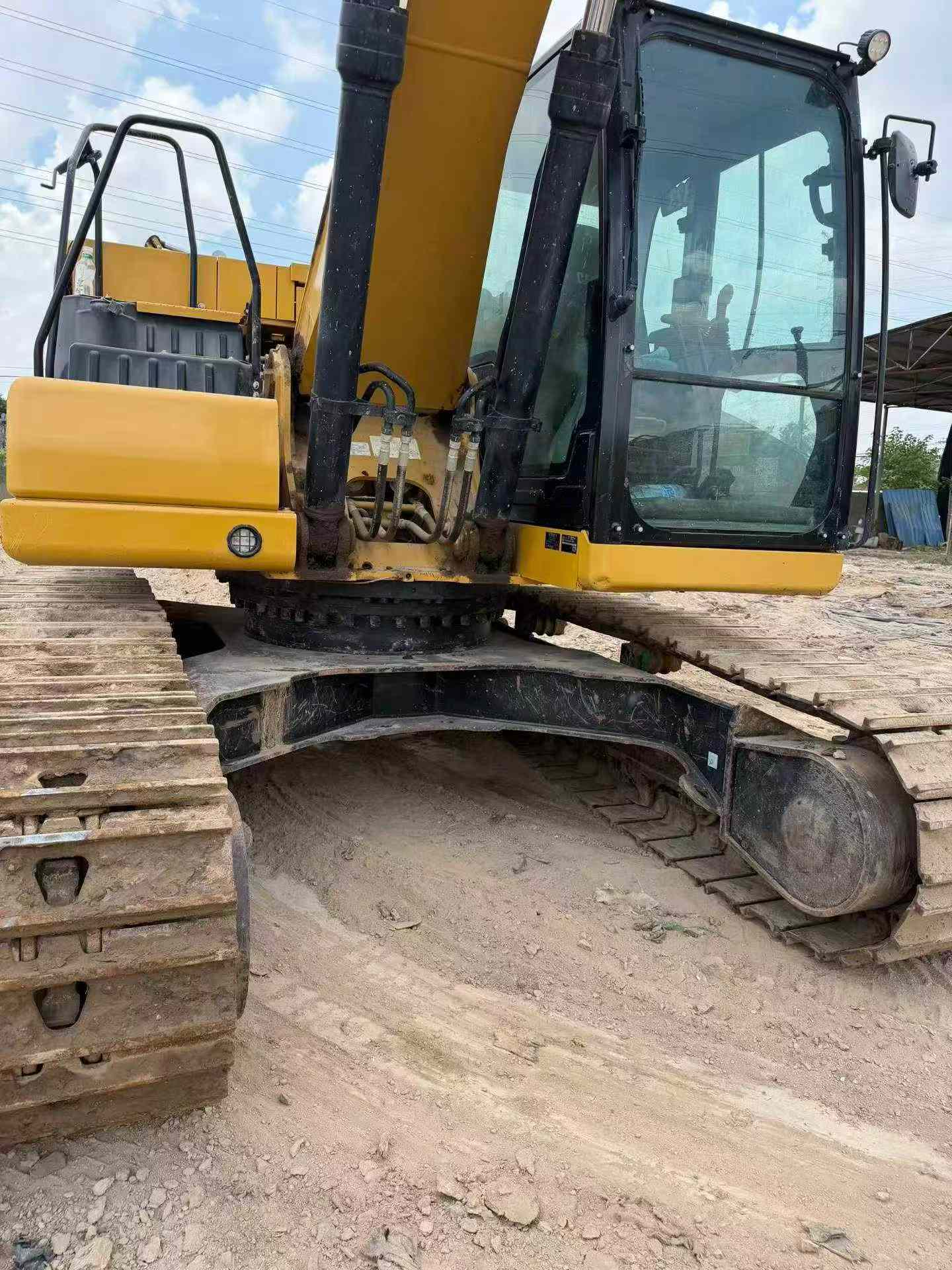Buy Caterpillar 323 Used Excavator / 3 Buy Caterpillar 323 Used Excavator / 3