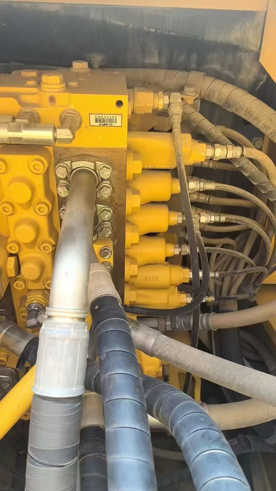 Buy Komatsu PC200 Used Excavator / 3 Buy Komatsu PC200 Used Excavator / 3