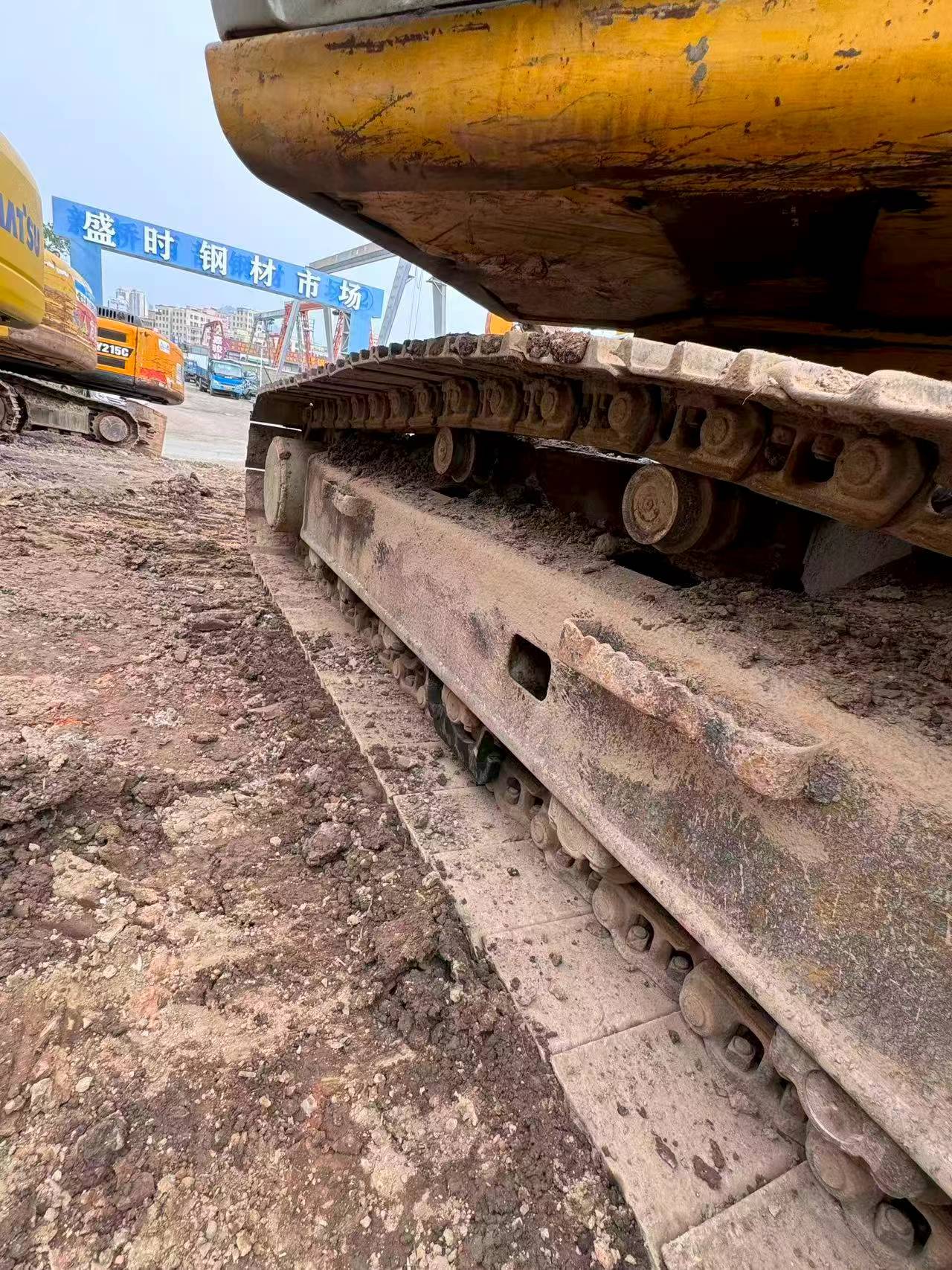 Buy Kato Used Excavator / 4 Buy Kato Used Excavator / 4