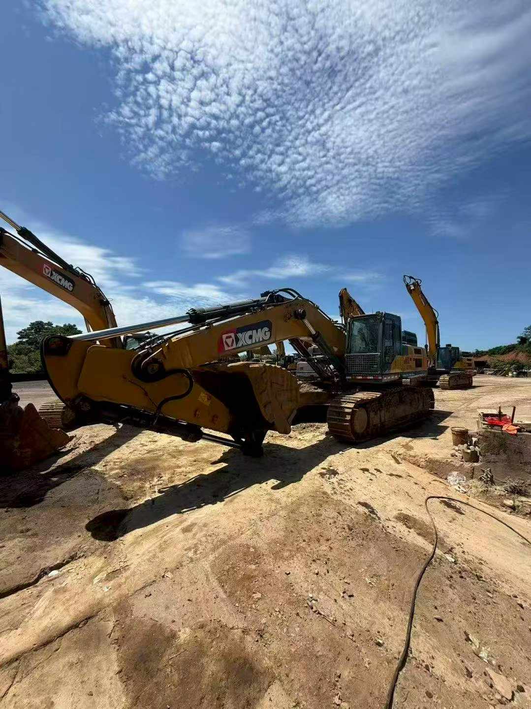 Buy XCMG XE490DK Used Excavator / 3 Buy XCMG XE490DK Used Excavator / 3
