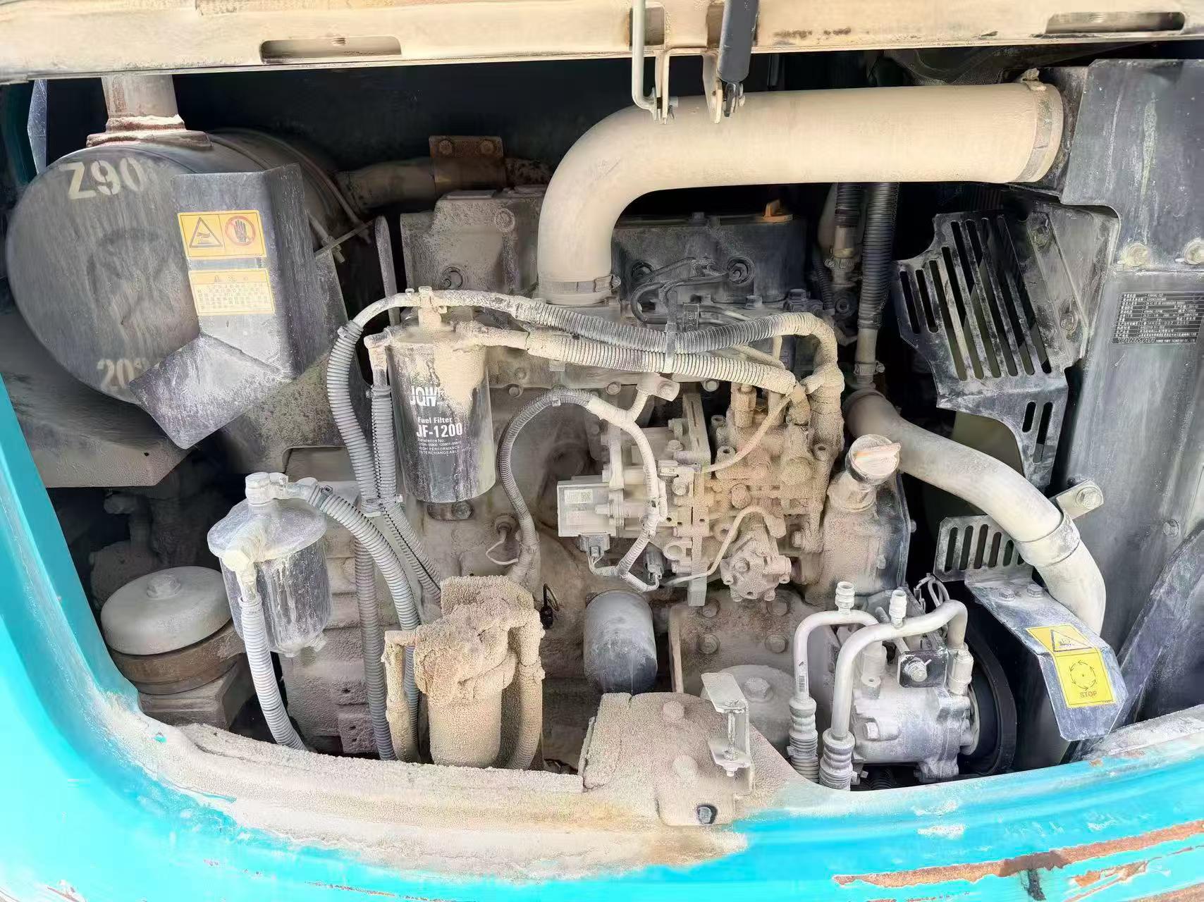 Buy Kobelco SK60 Used Excavator / 4