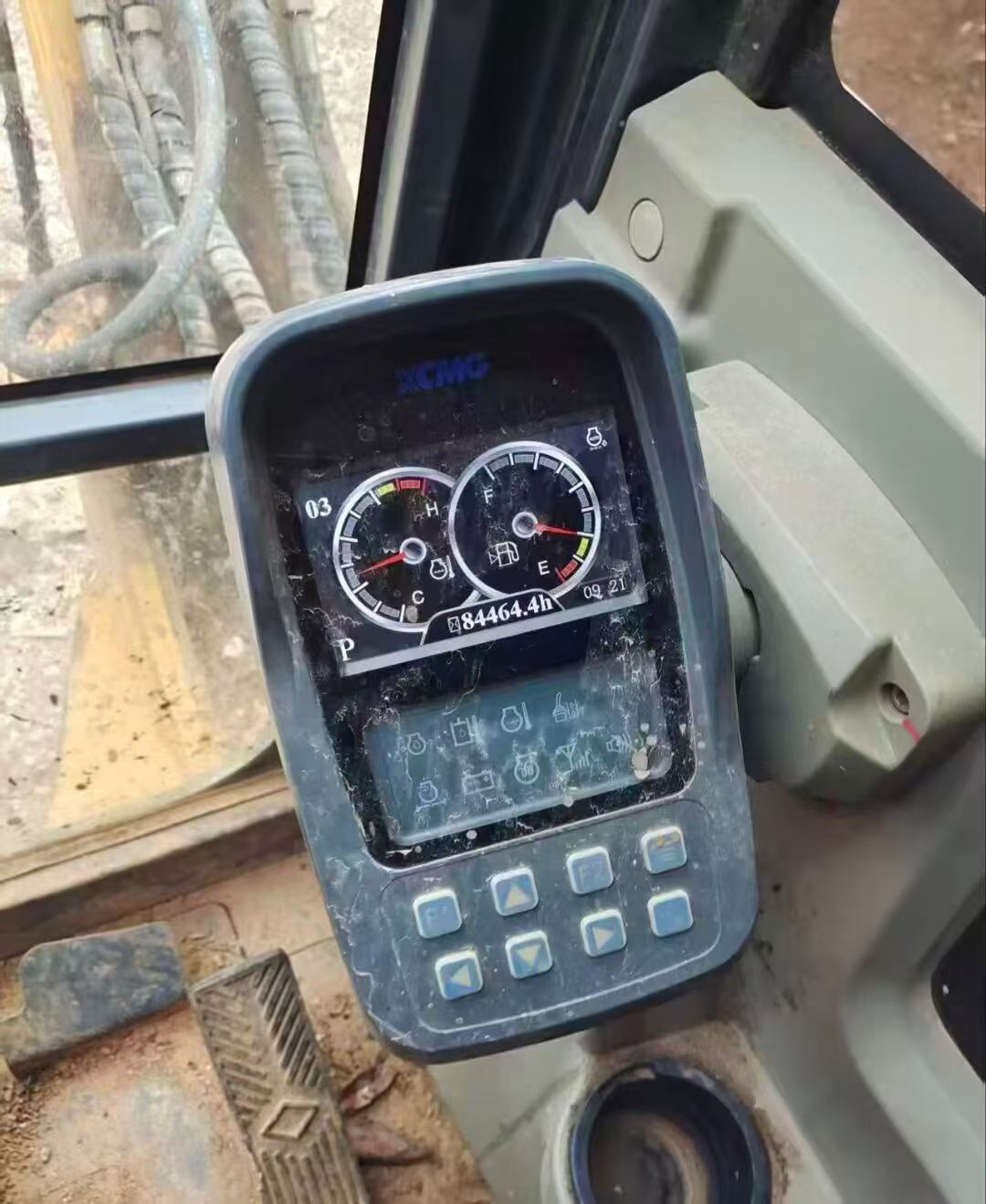 Buy XCMG XE65D Used Excavator / 1