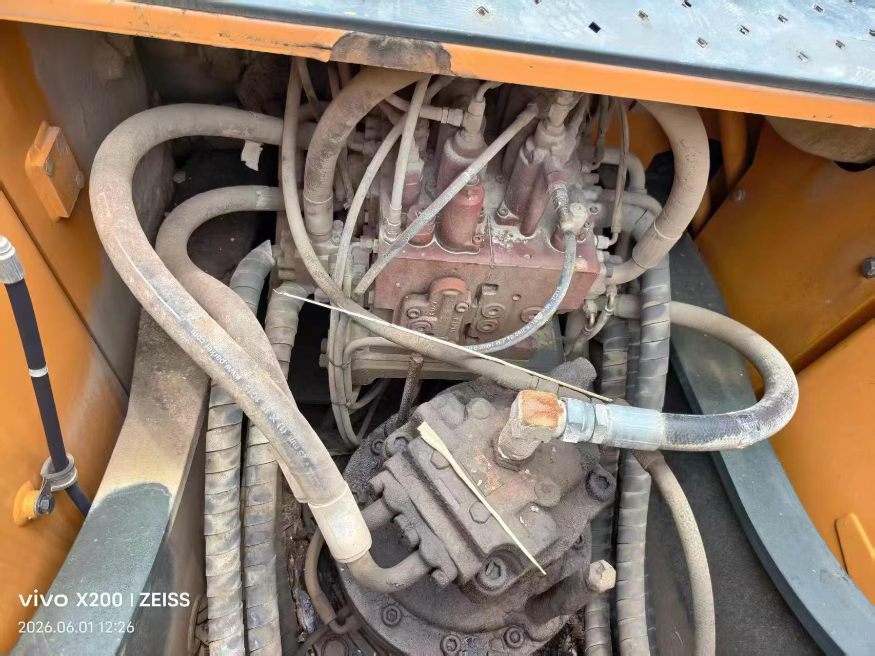 Buy Hyundai R275LC-9T Used Excavator / 3 Buy Hyundai R275LC-9T Used Excavator / 3