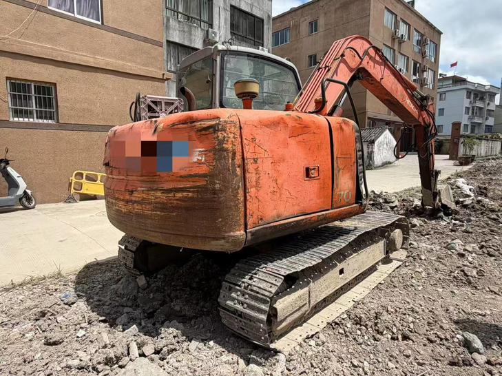 Buy Hitachi EX70 Used Excavator / 1