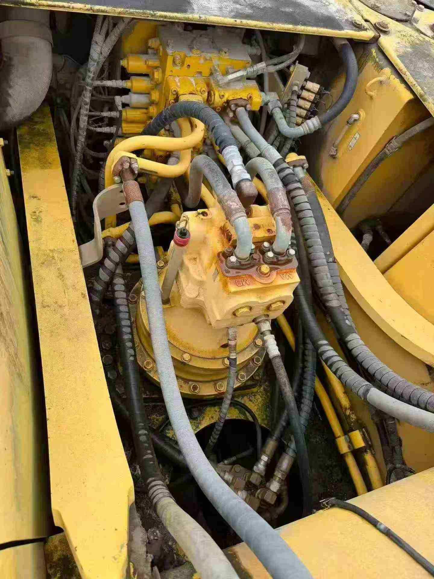 Buy Komatsu PC360-7 Used Excavator / 4 Buy Komatsu PC360-7 Used Excavator / 4
