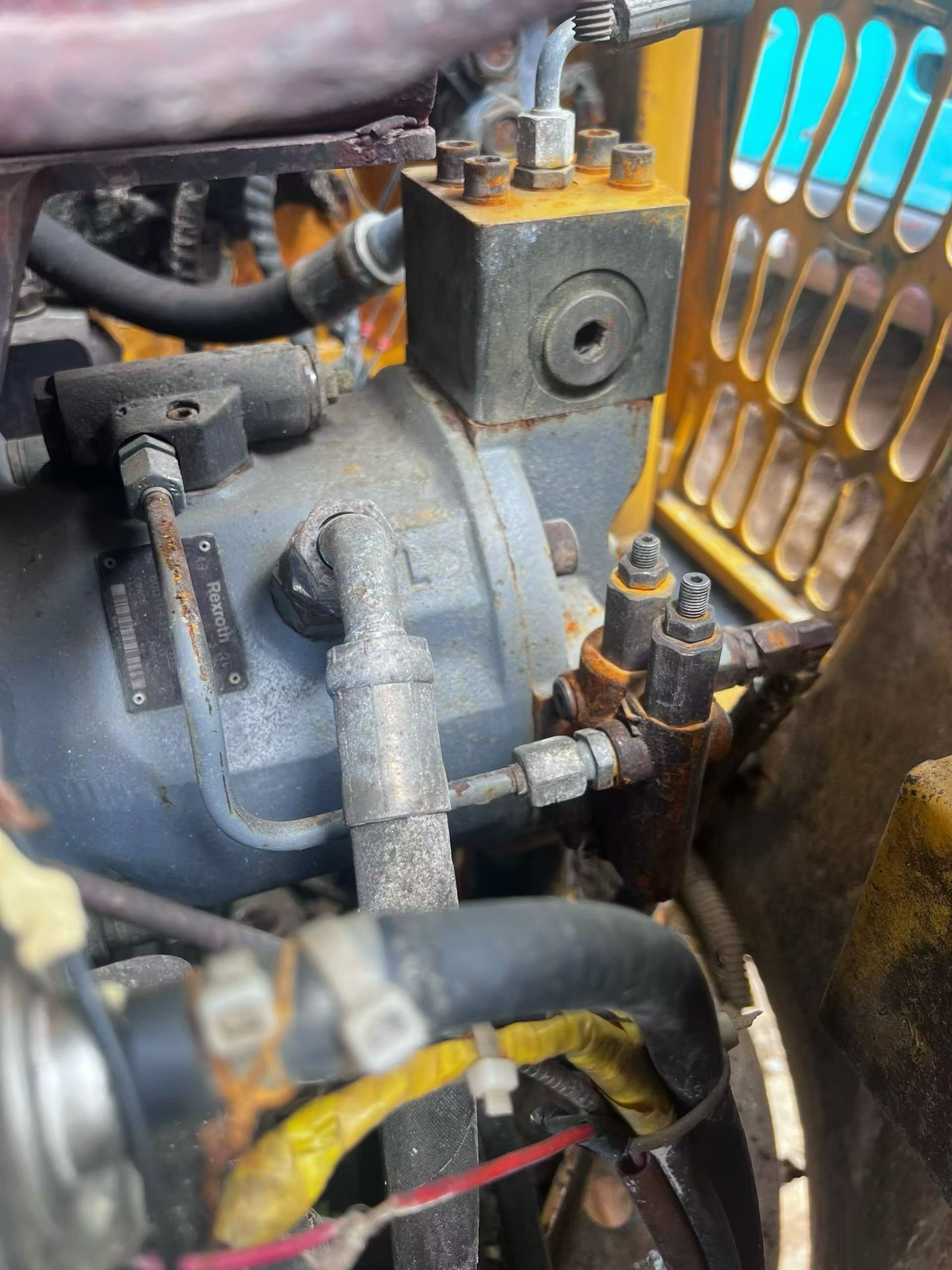 Buy Sany SY75 Used Excavator / 4 Buy Sany SY75 Used Excavator / 4